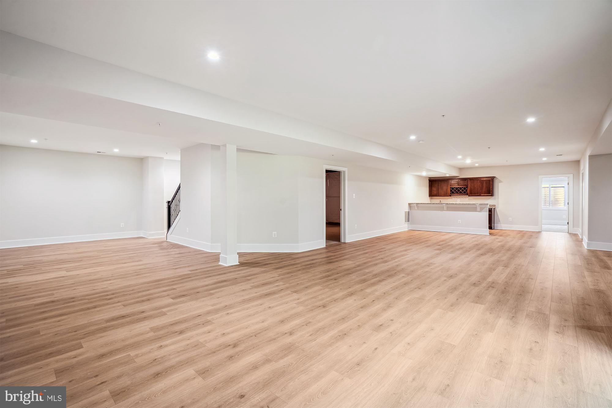 FAIRVIEW MANOR - Residential