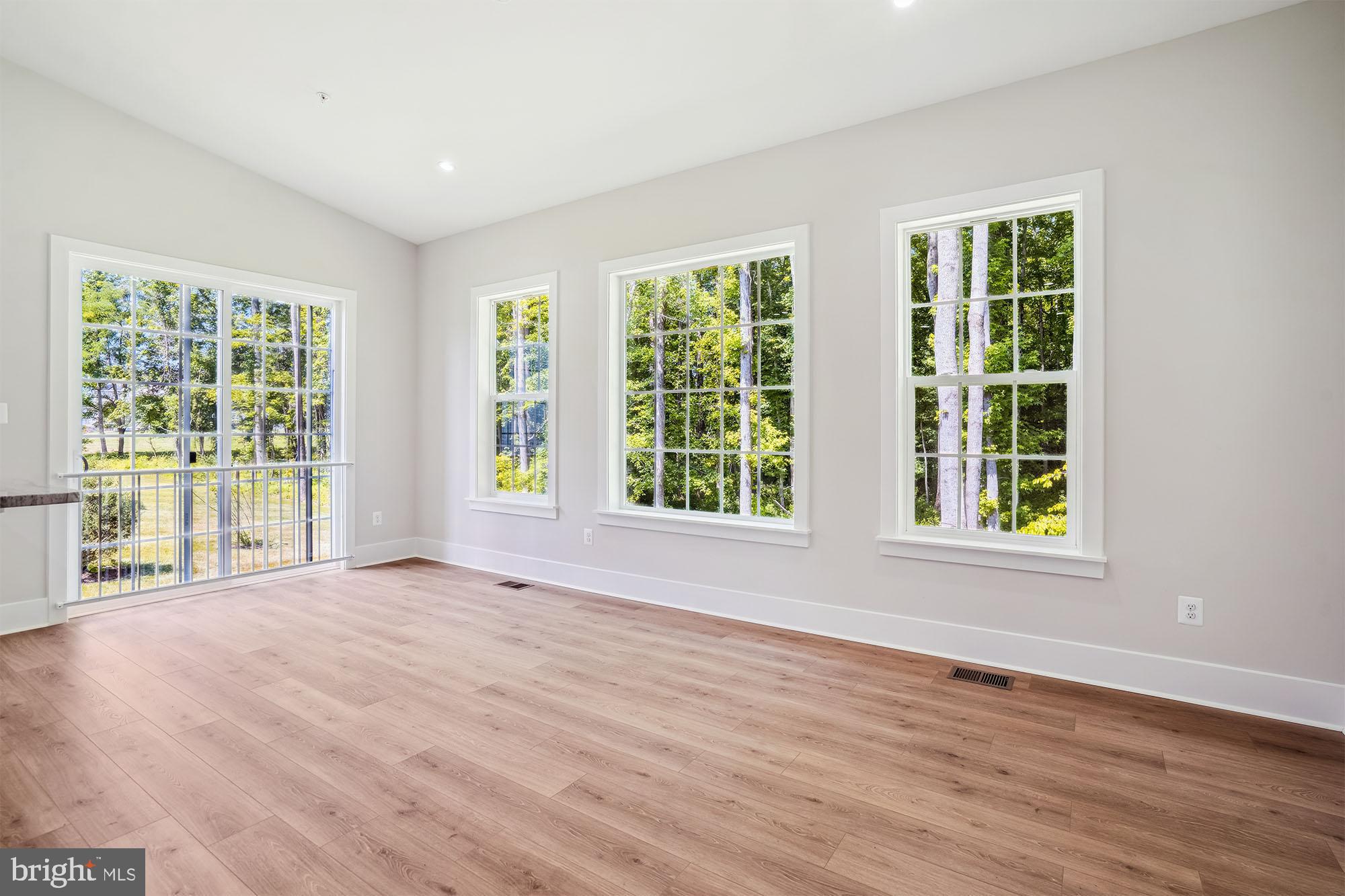 FAIRVIEW MANOR - Residential