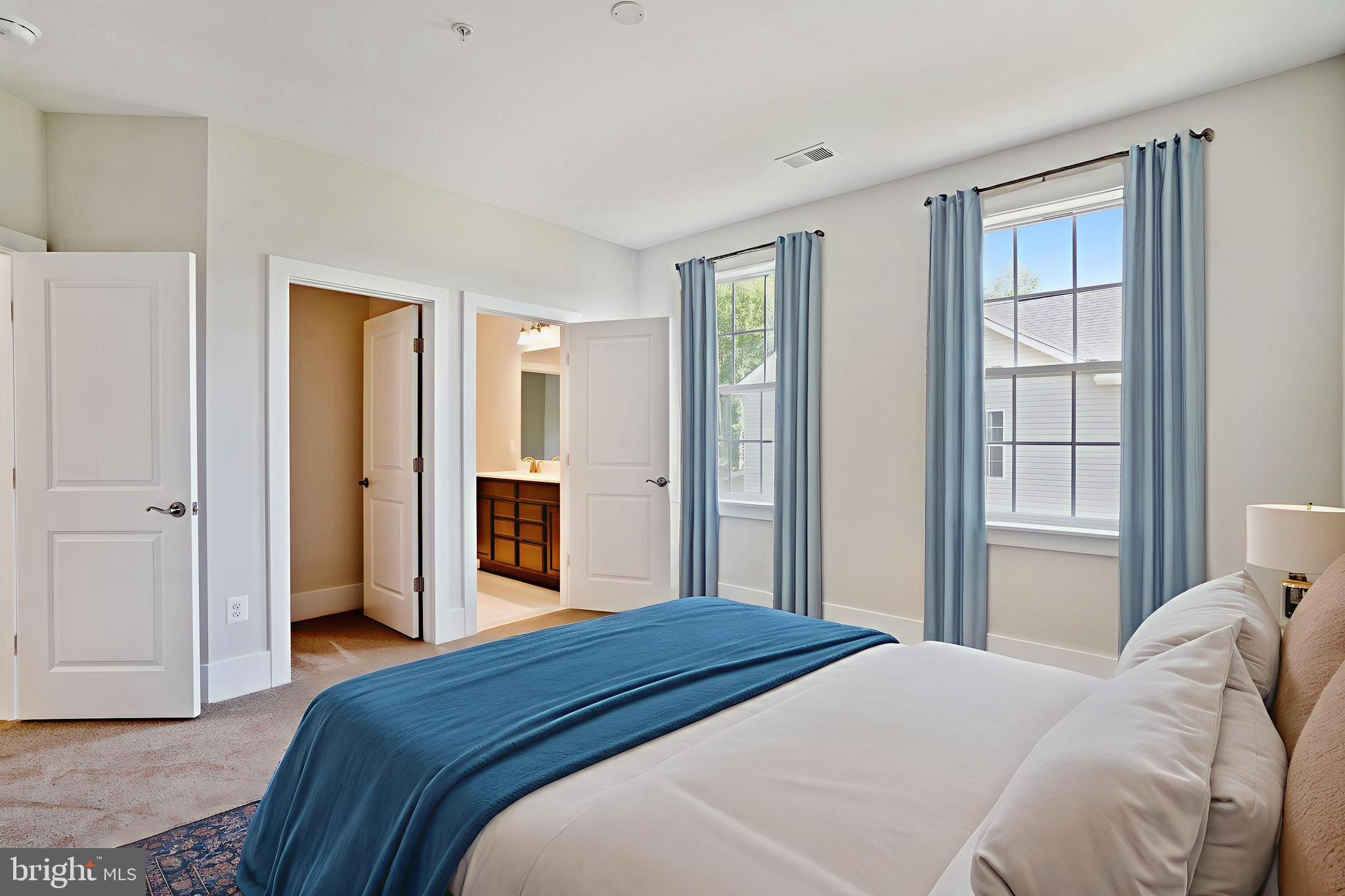 FAIRVIEW MANOR - Residential