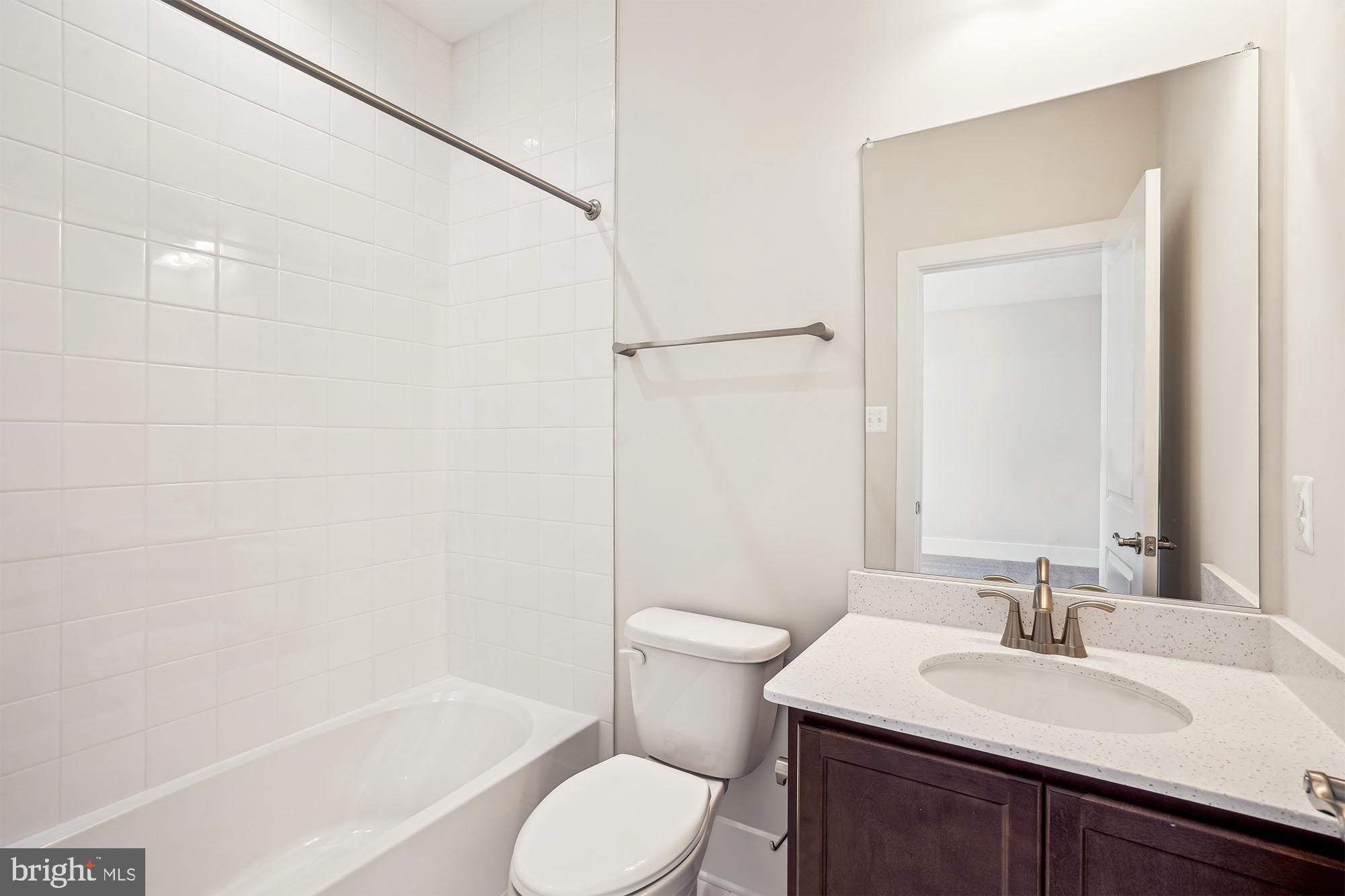 FAIRVIEW MANOR - Residential