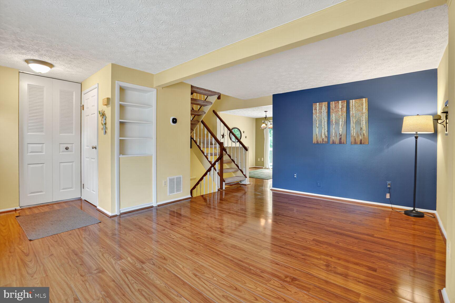 3642 WOODHAVEN COURT