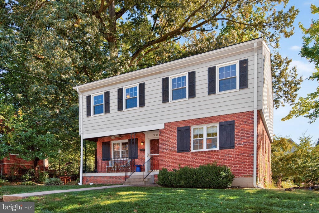 Photo of 2808 Ivydale Street, SILVER SPRING, MD 20902 (MLS # MDMC2261080)