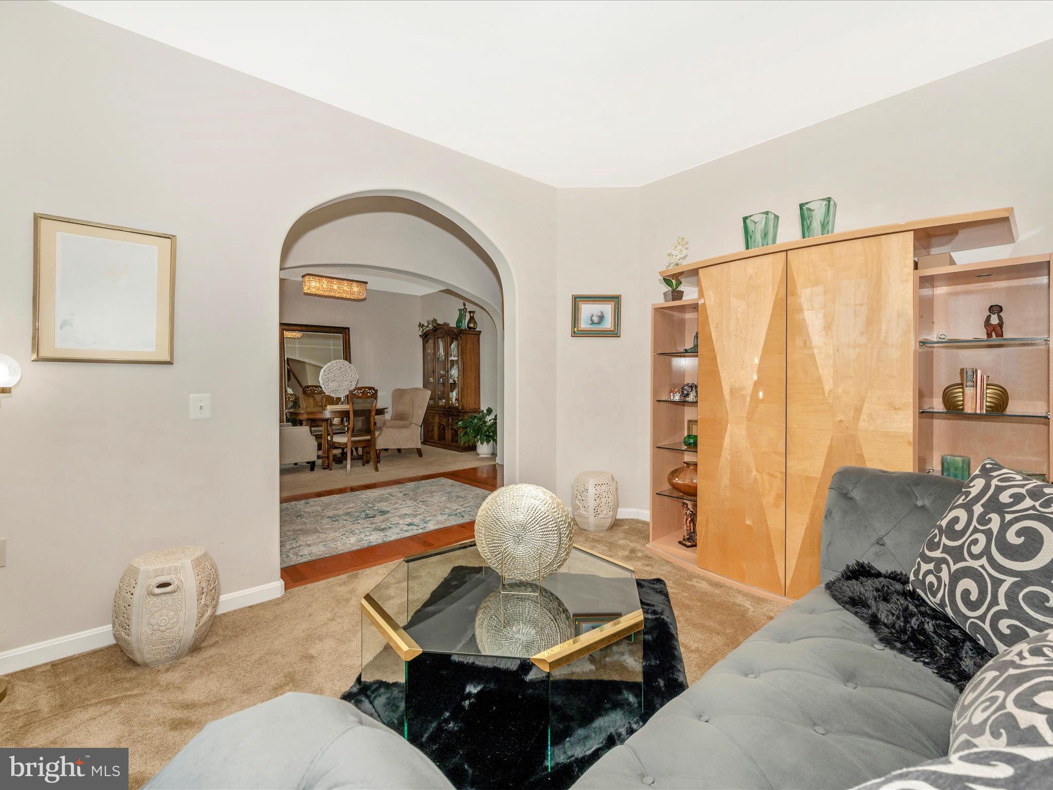 CENTRAL PARKE COLONIAL CHARLES - Residential