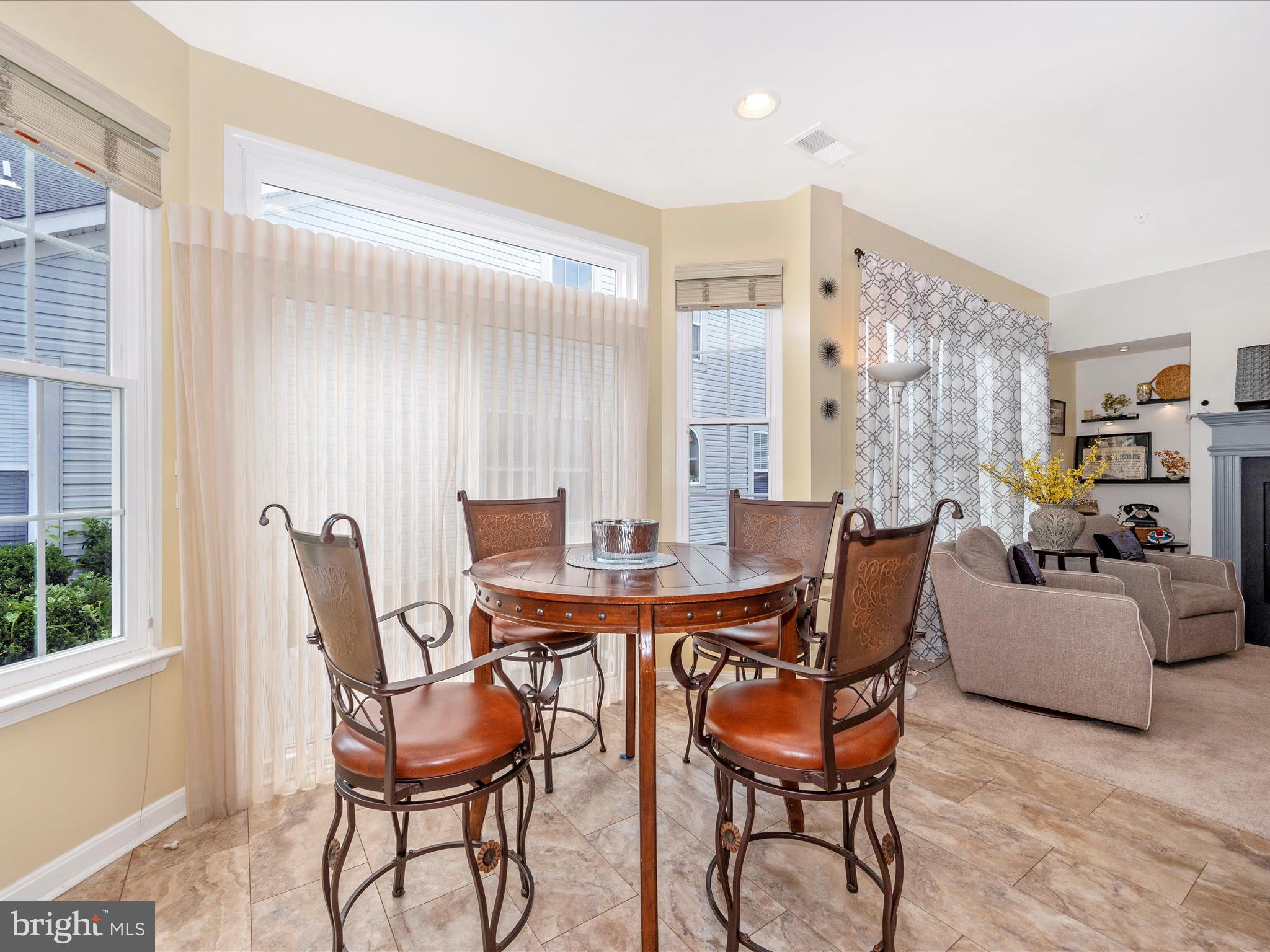 CENTRAL PARKE COLONIAL CHARLES - Residential