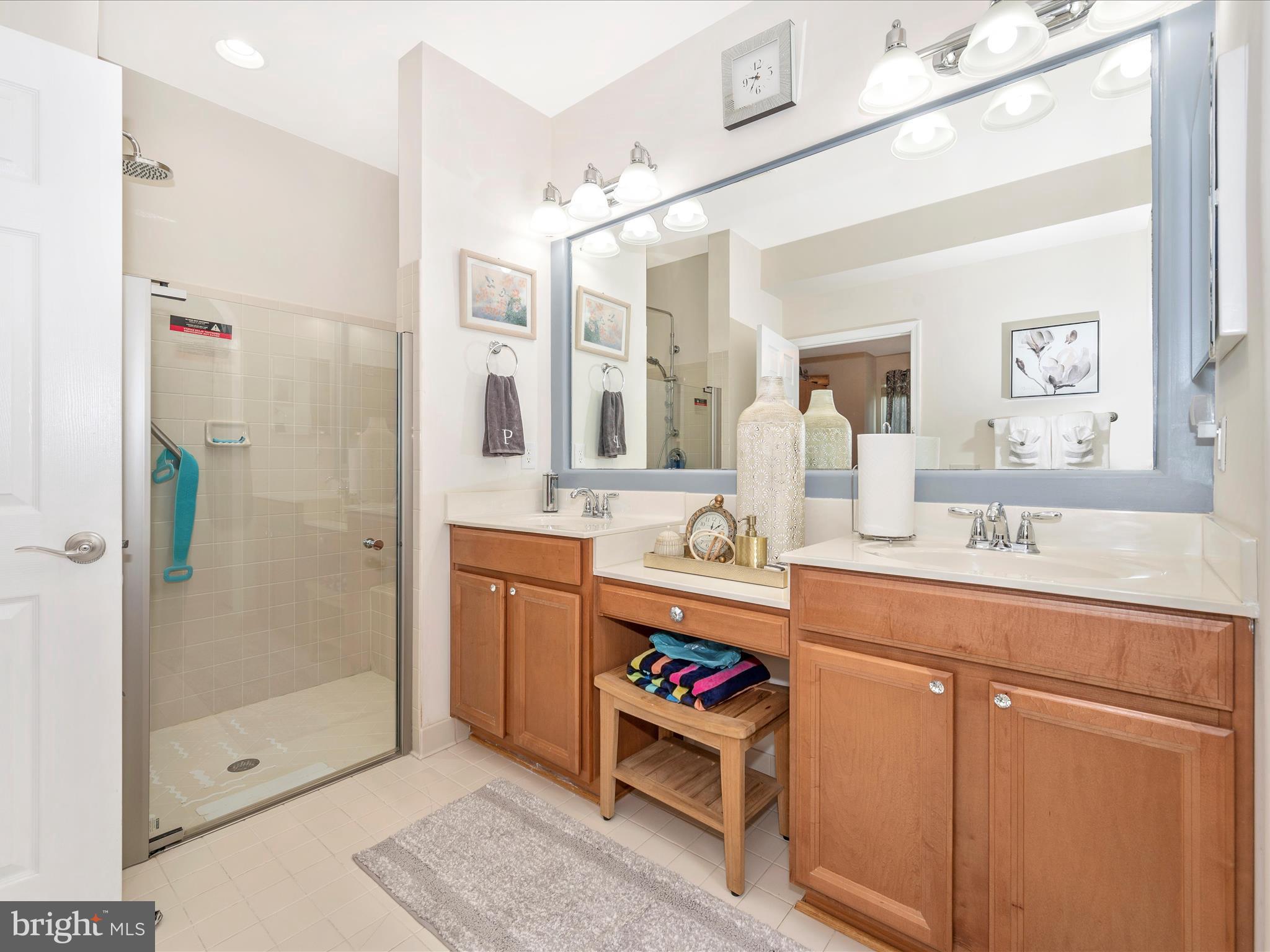 CENTRAL PARKE COLONIAL CHARLES - Residential