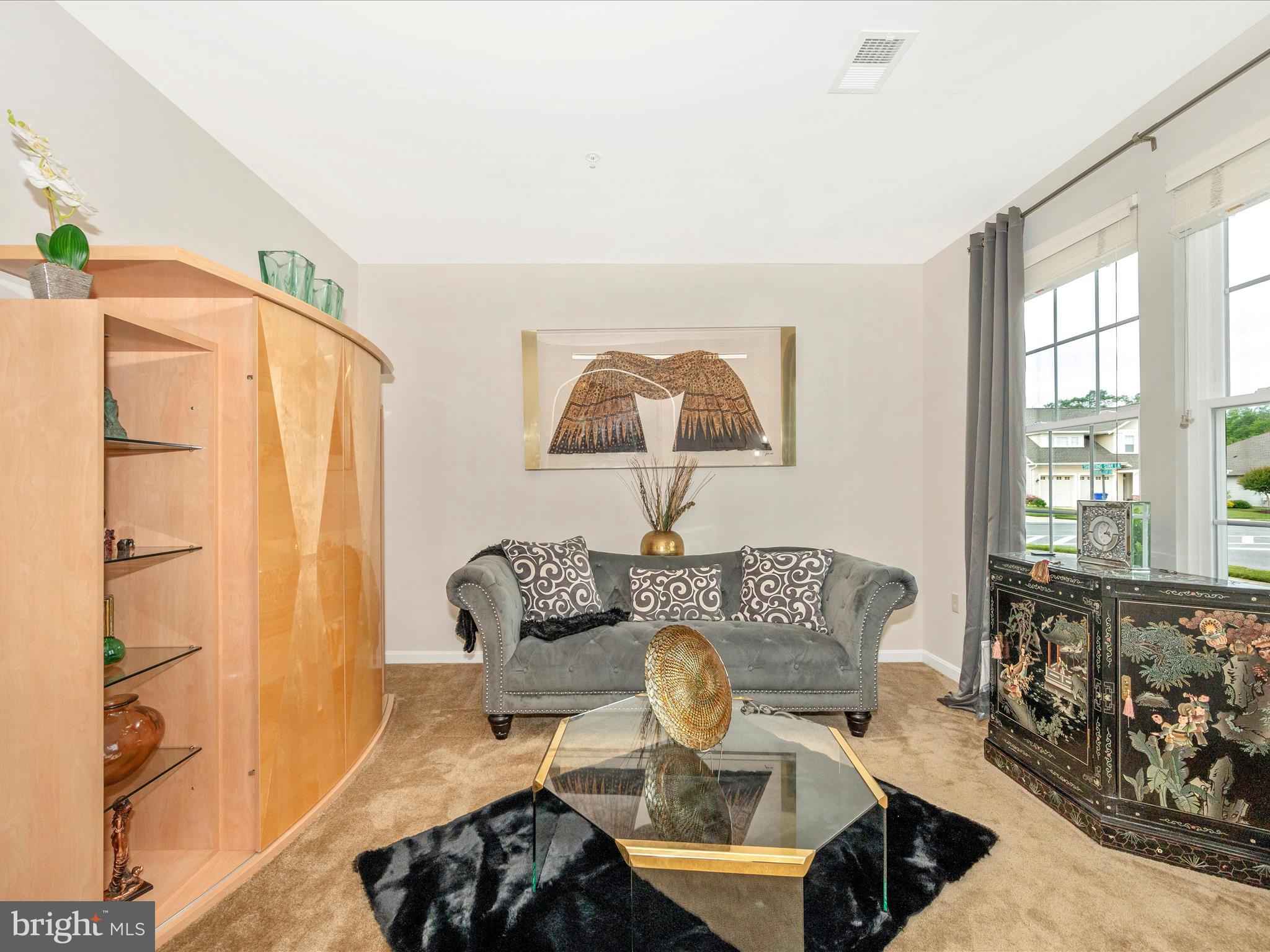 CENTRAL PARKE COLONIAL CHARLES - Residential