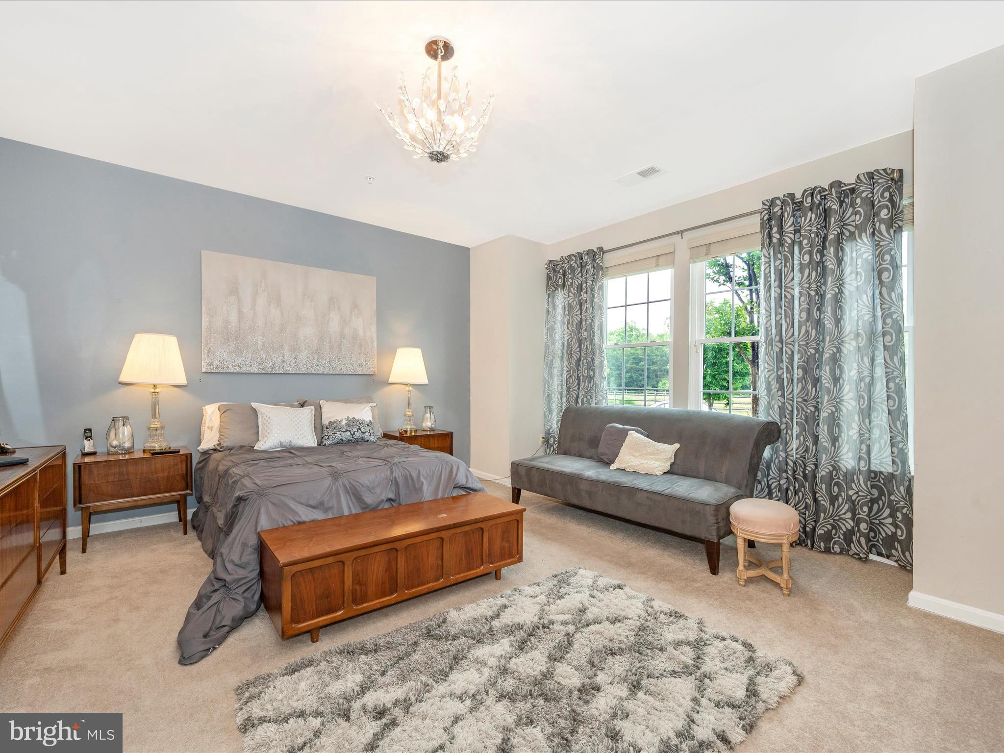 CENTRAL PARKE COLONIAL CHARLES - Residential