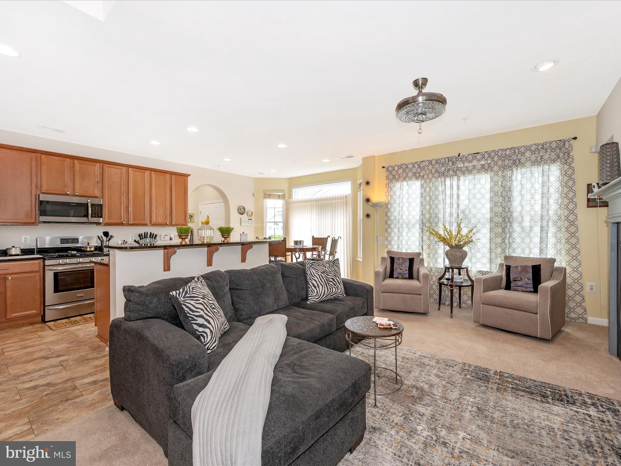 CENTRAL PARKE COLONIAL CHARLES - Residential