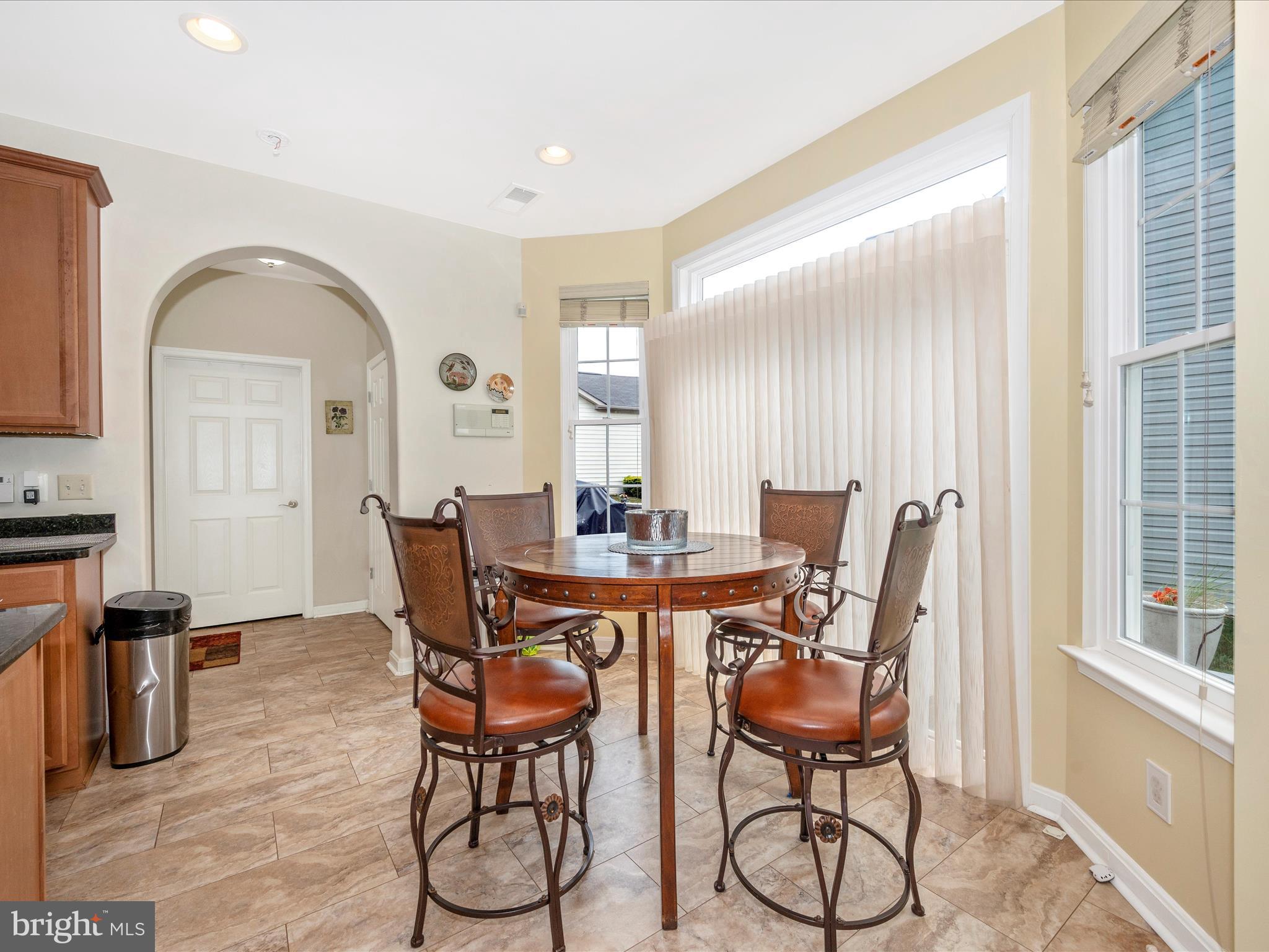 CENTRAL PARKE COLONIAL CHARLES - Residential