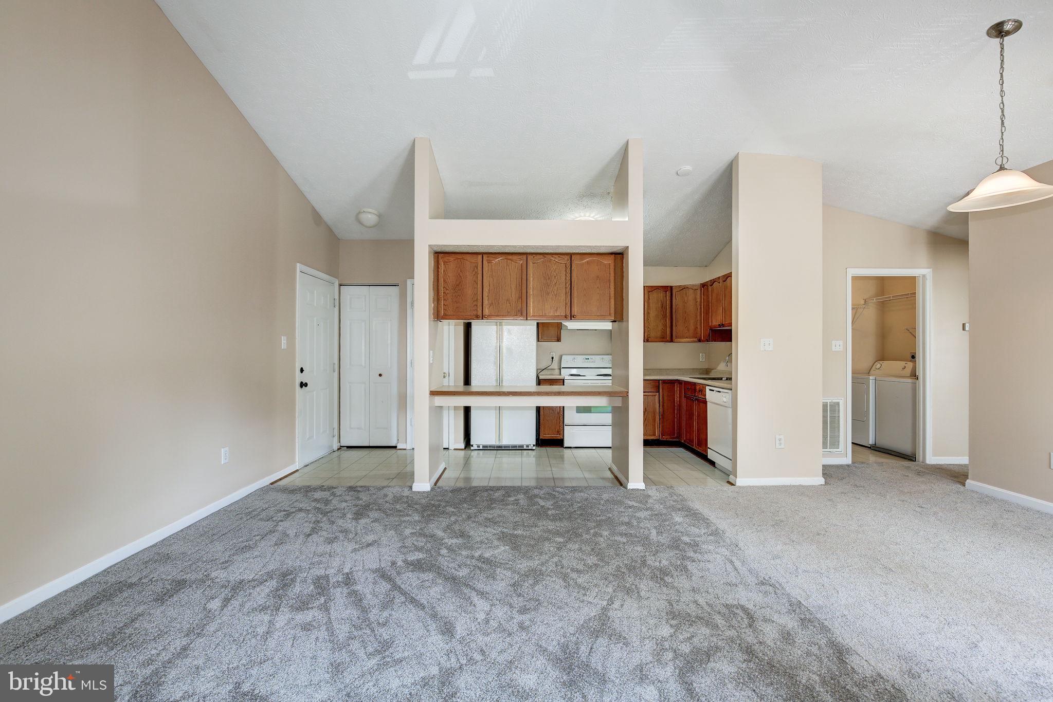 AVONDALE CONDOMINIUM - Residential