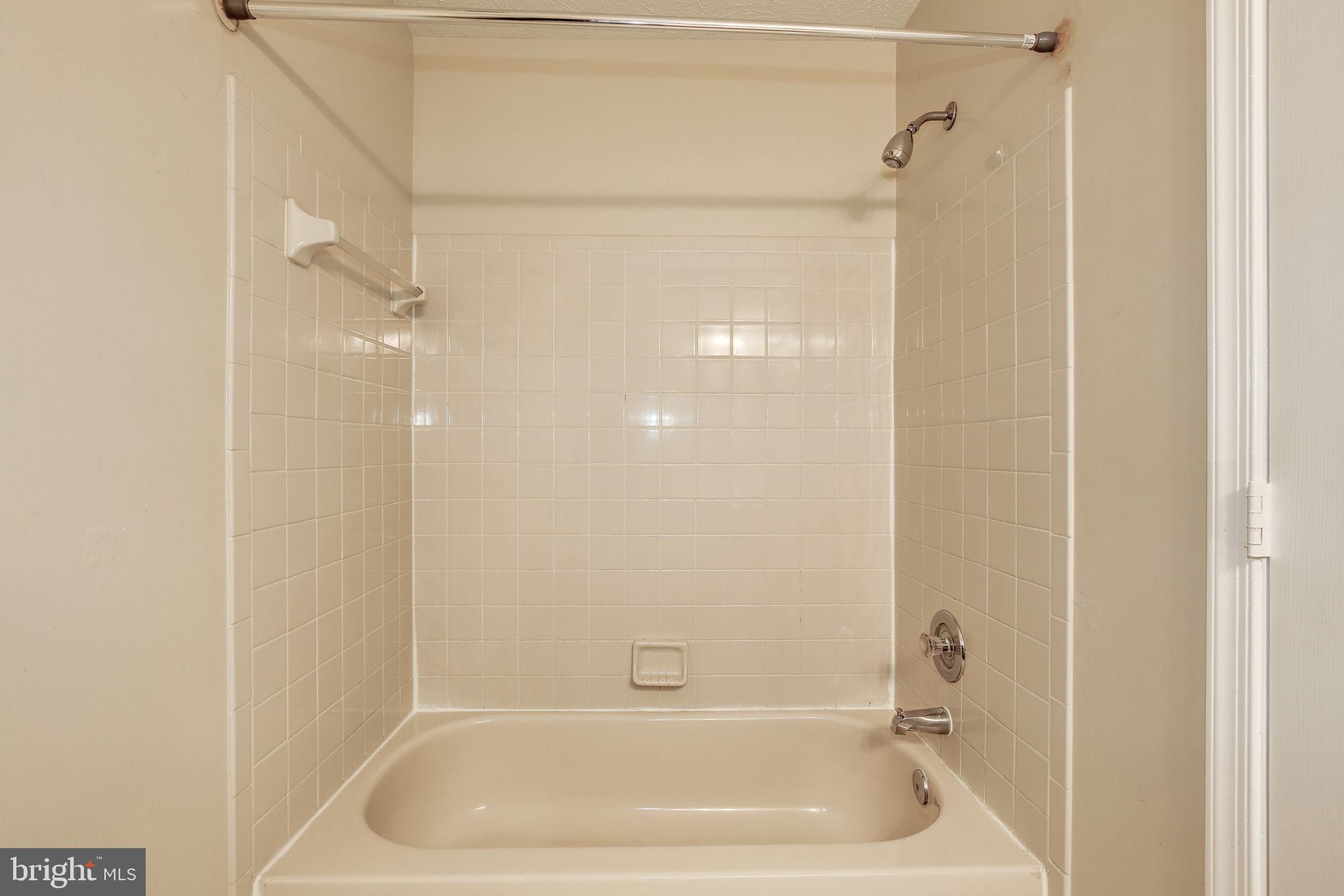 AVONDALE CONDOMINIUM - Residential