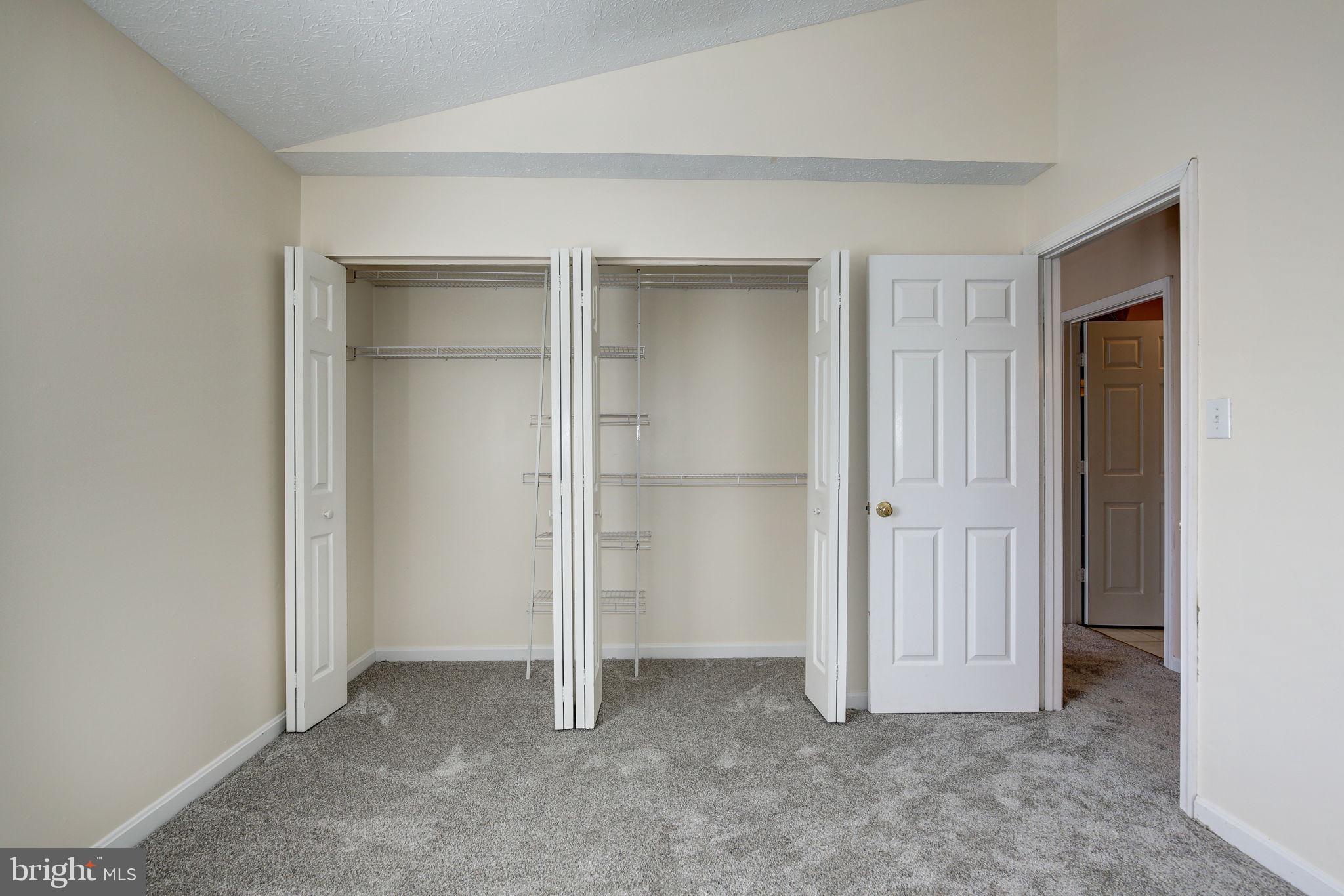 AVONDALE CONDOMINIUM - Residential