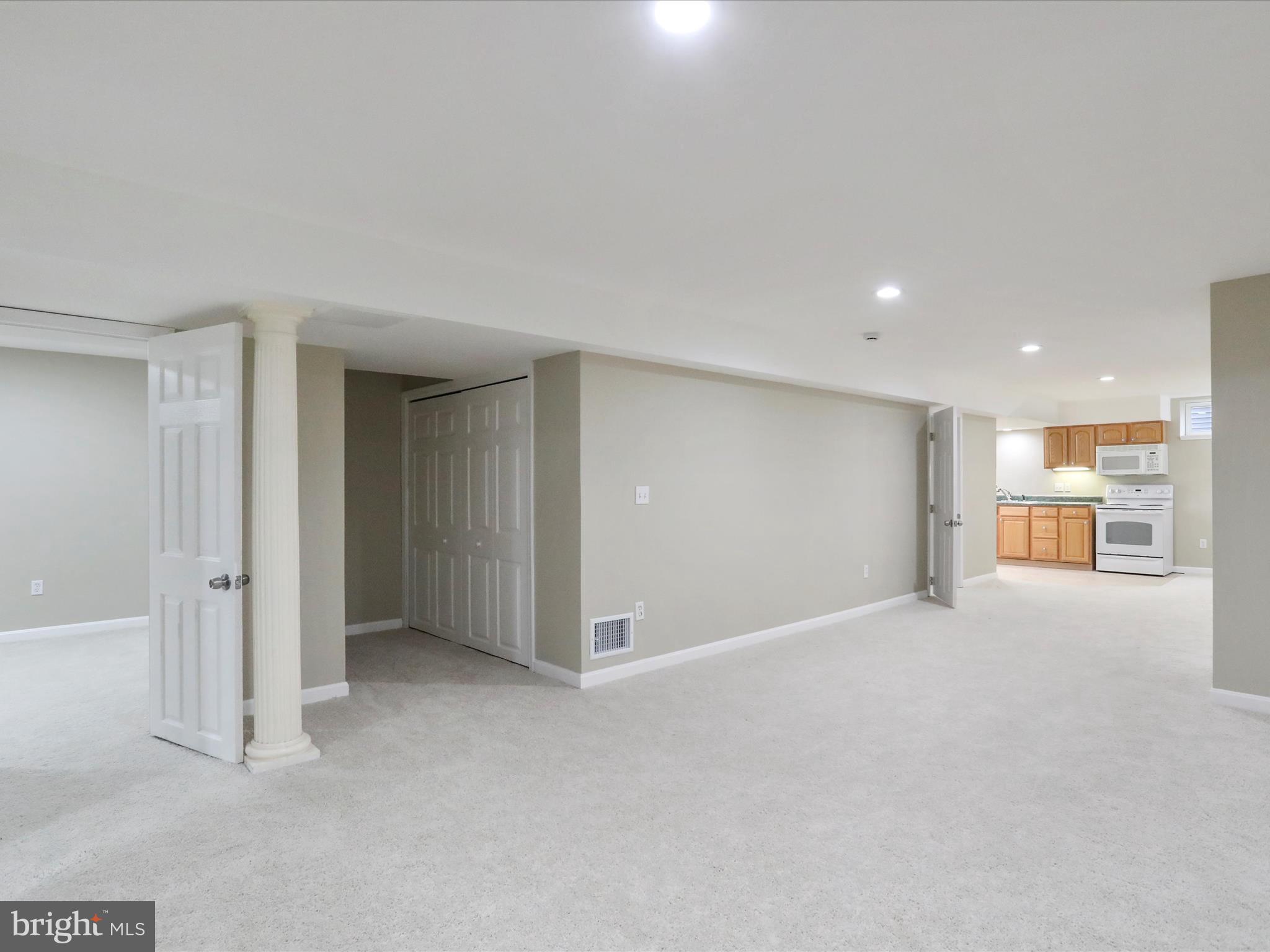 WALNUT POINT HEIGHTS - Residential