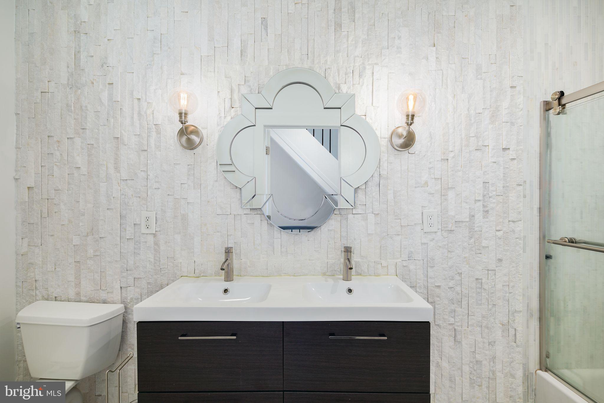 OLDE KENSINGTON - Residential