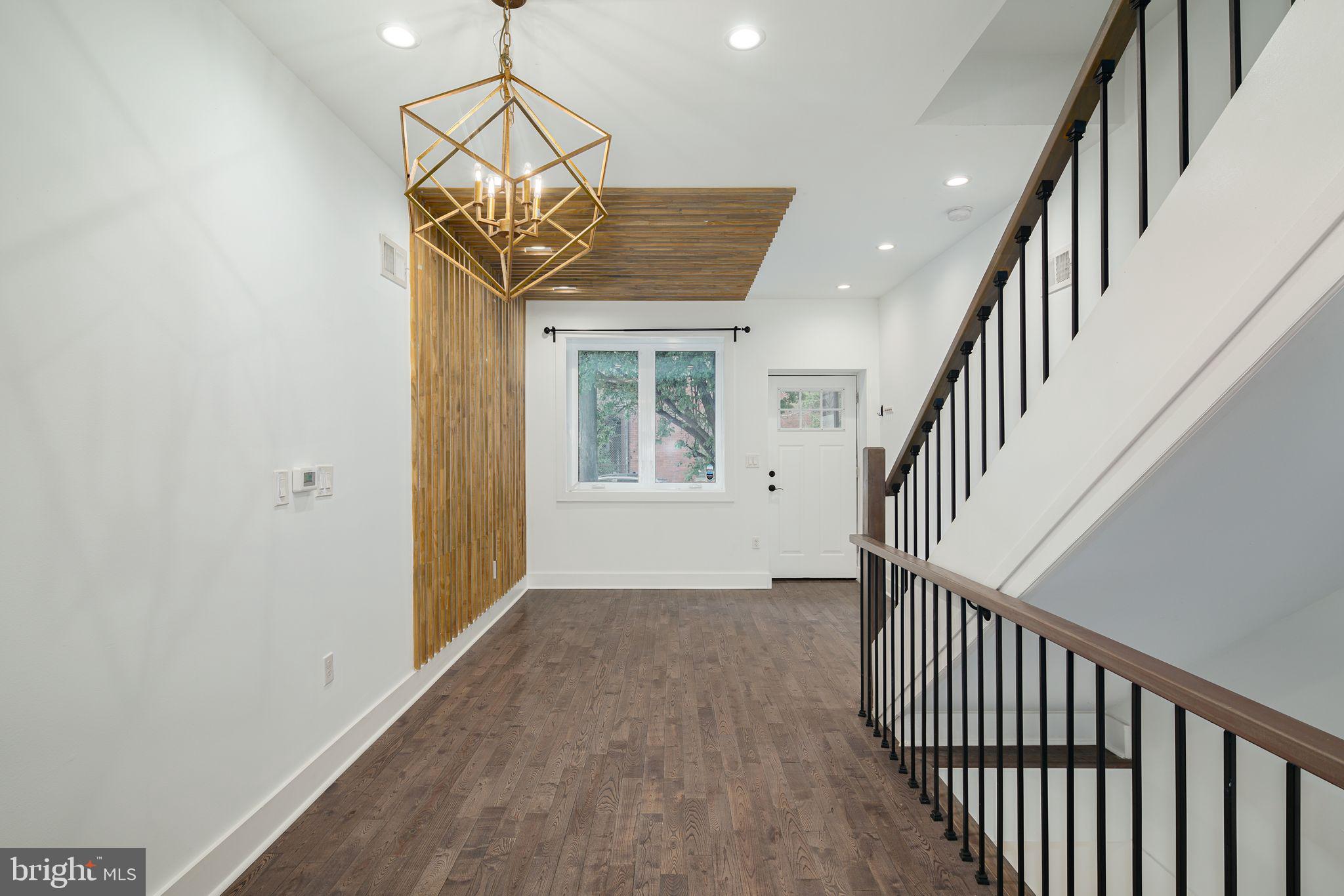 OLDE KENSINGTON - Residential