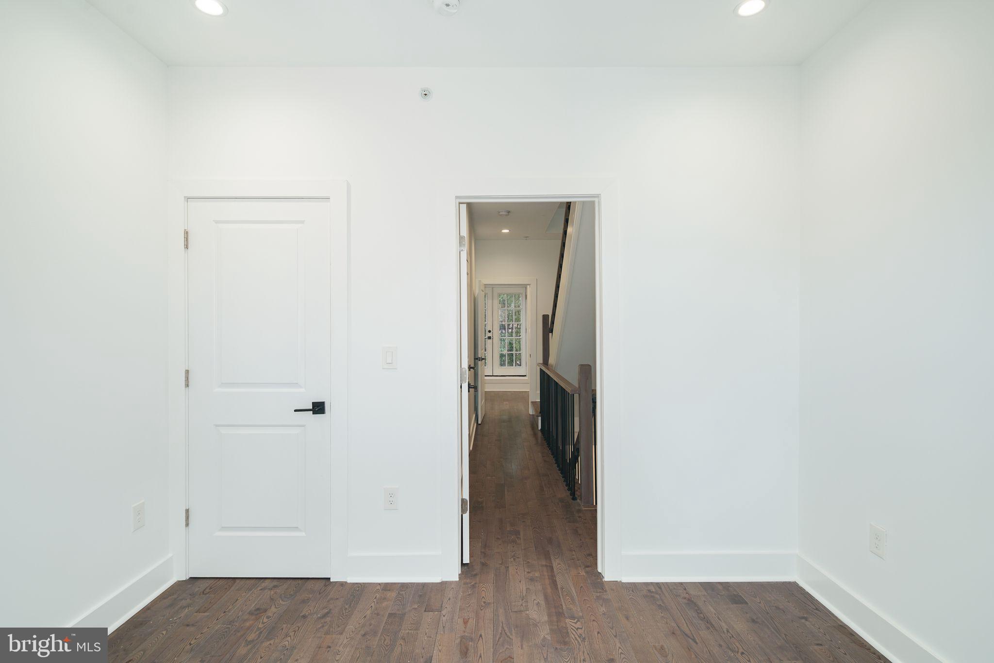 OLDE KENSINGTON - Residential