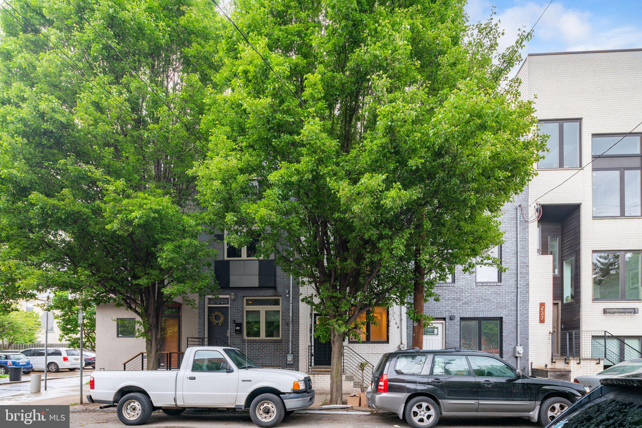 OLDE KENSINGTON - Residential