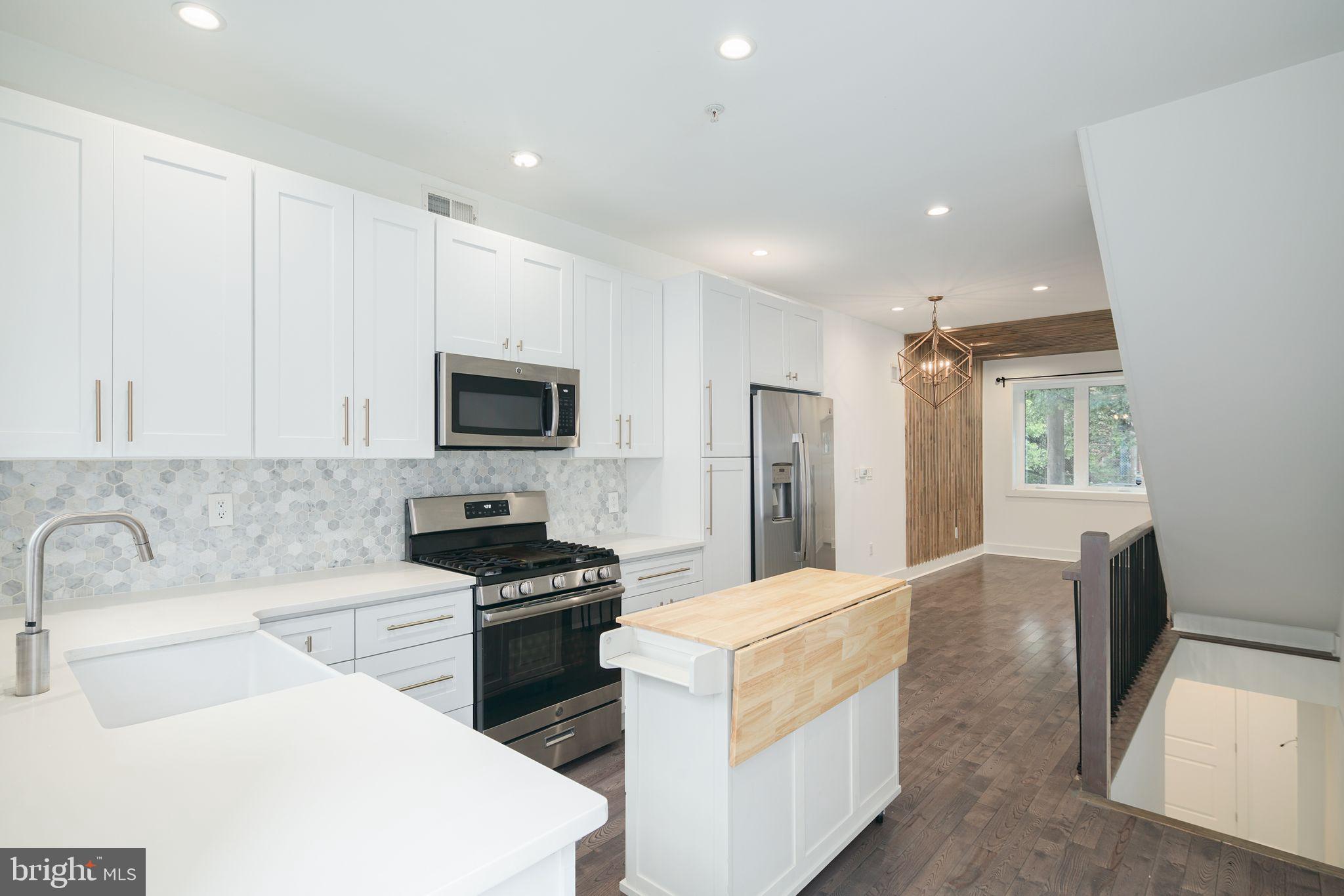 OLDE KENSINGTON - Residential