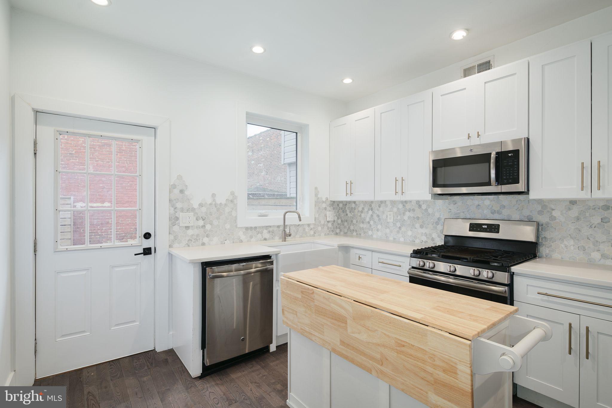 OLDE KENSINGTON - Residential