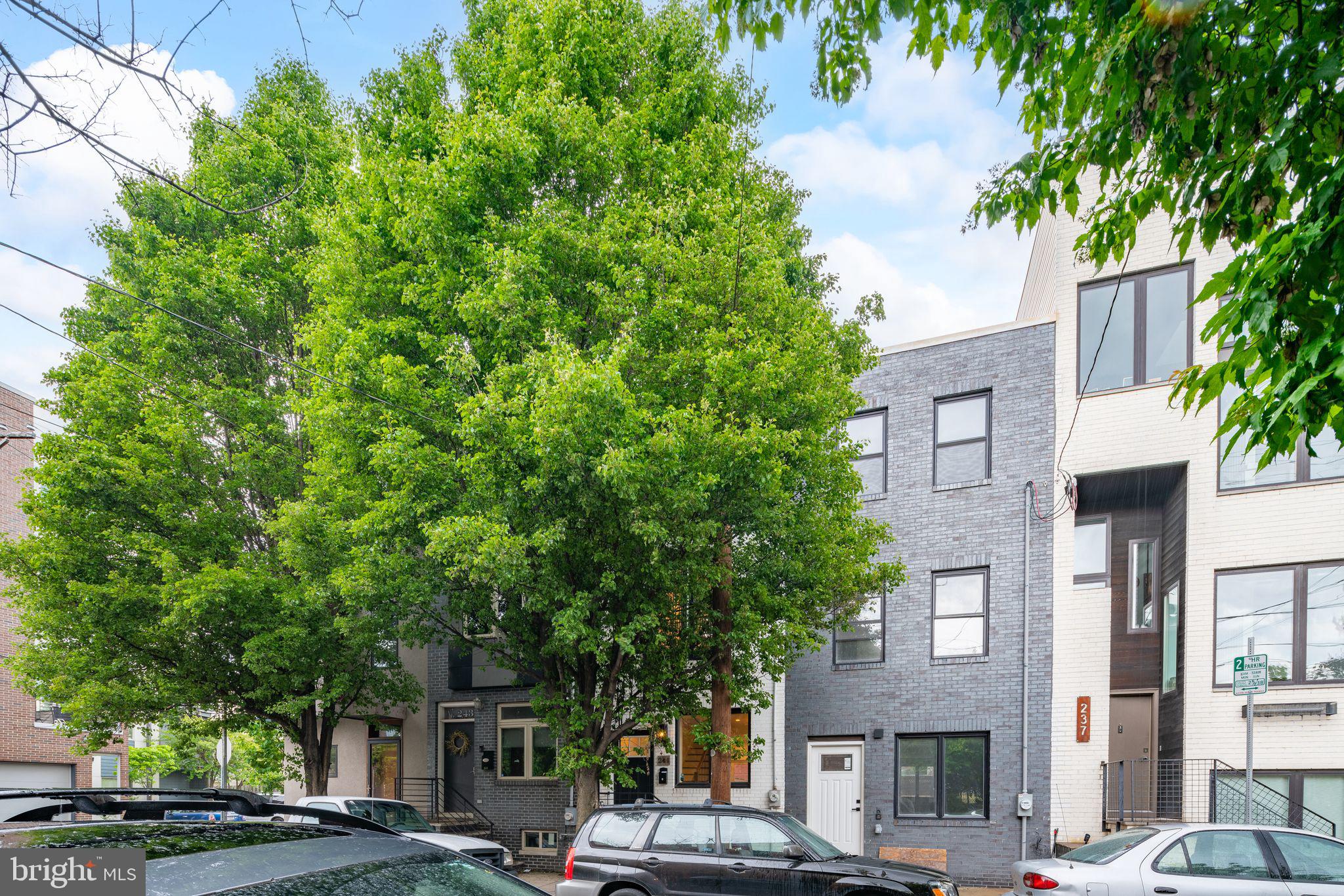 OLDE KENSINGTON - Residential