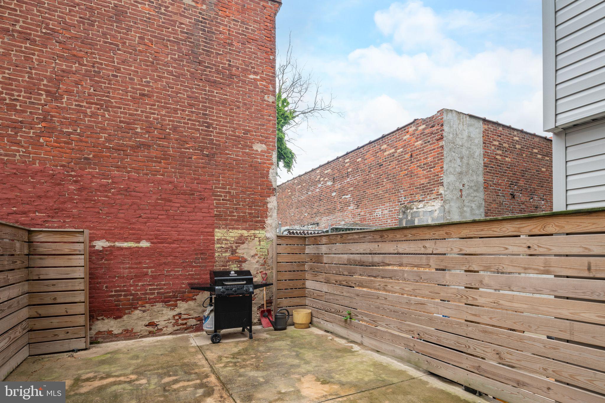 OLDE KENSINGTON - Residential