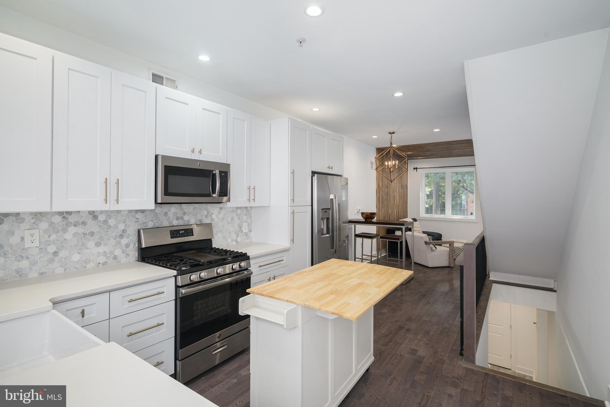 OLDE KENSINGTON - Residential