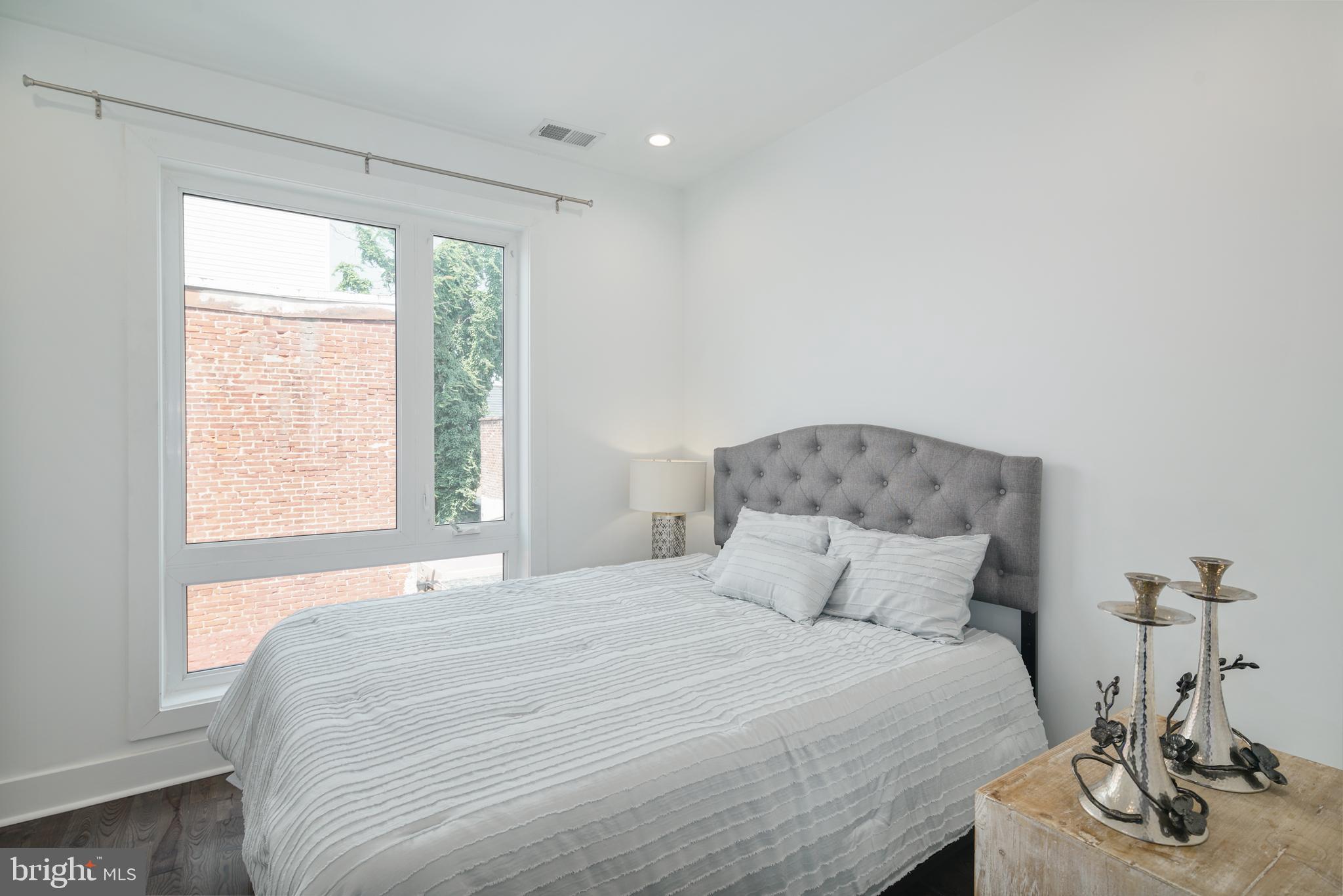 OLDE KENSINGTON - Residential