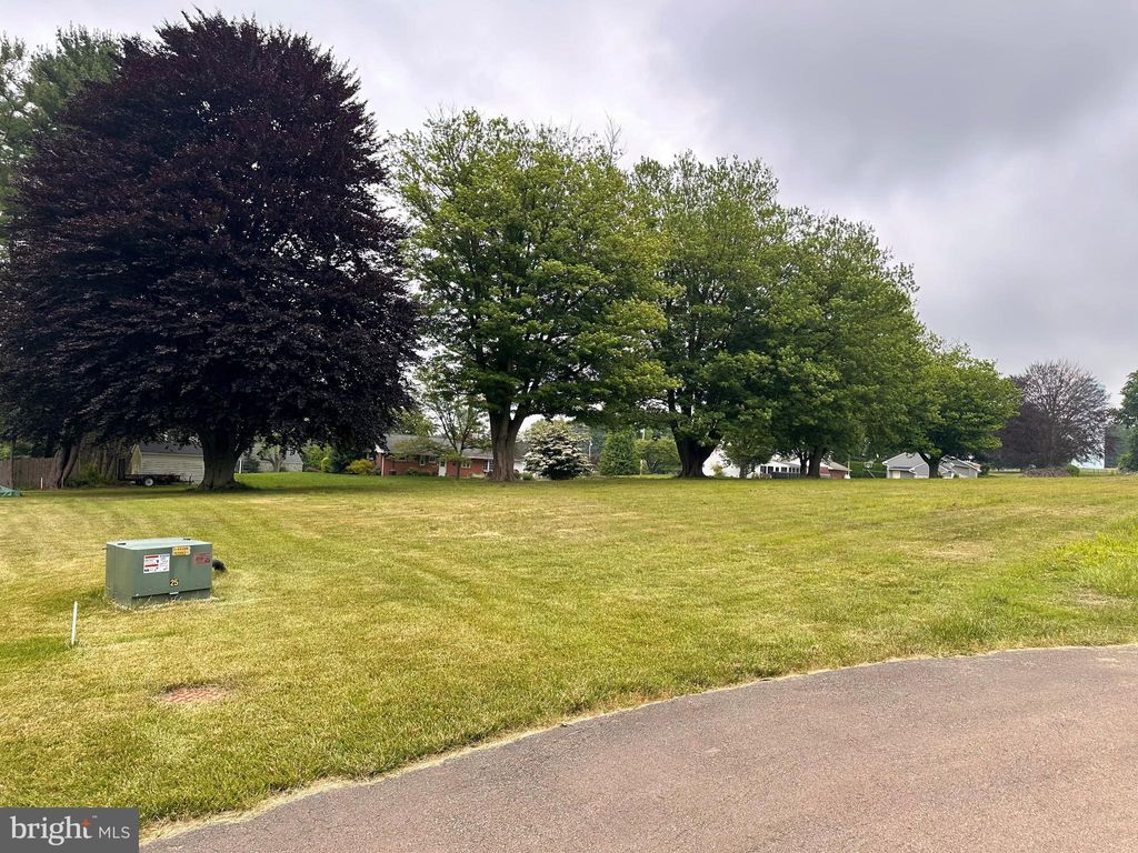 Photo of 222 W Fritz Avenue, QUARRYVILLE, PA 17566 (MLS # PALA2051932)