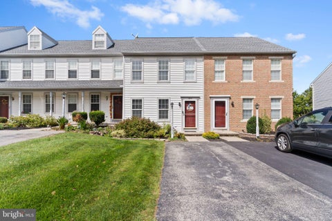 Townhouse For Sale - 2853 Woodmont Drive<br/> New York, PA 17404
