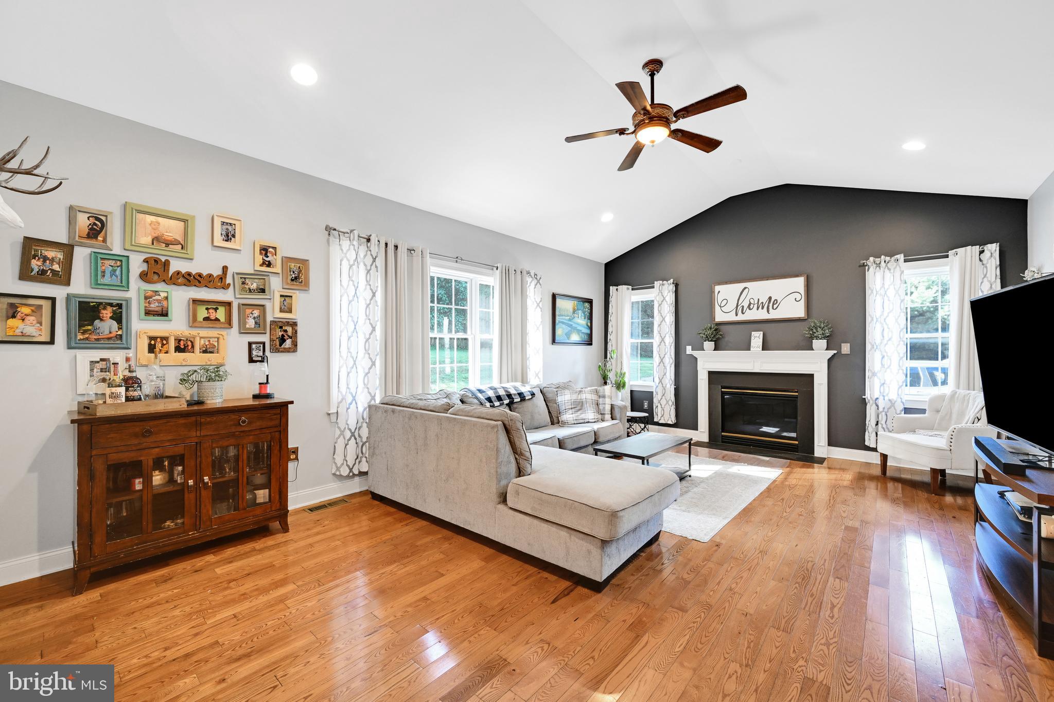 EVERGREEN RIDGE - Residential