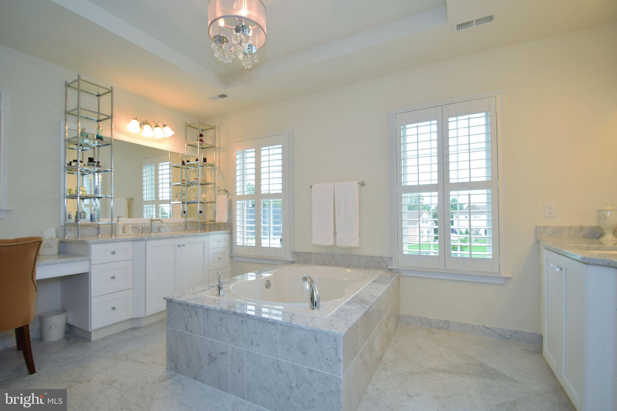 DUTCHESS FARM ESTS - Residential