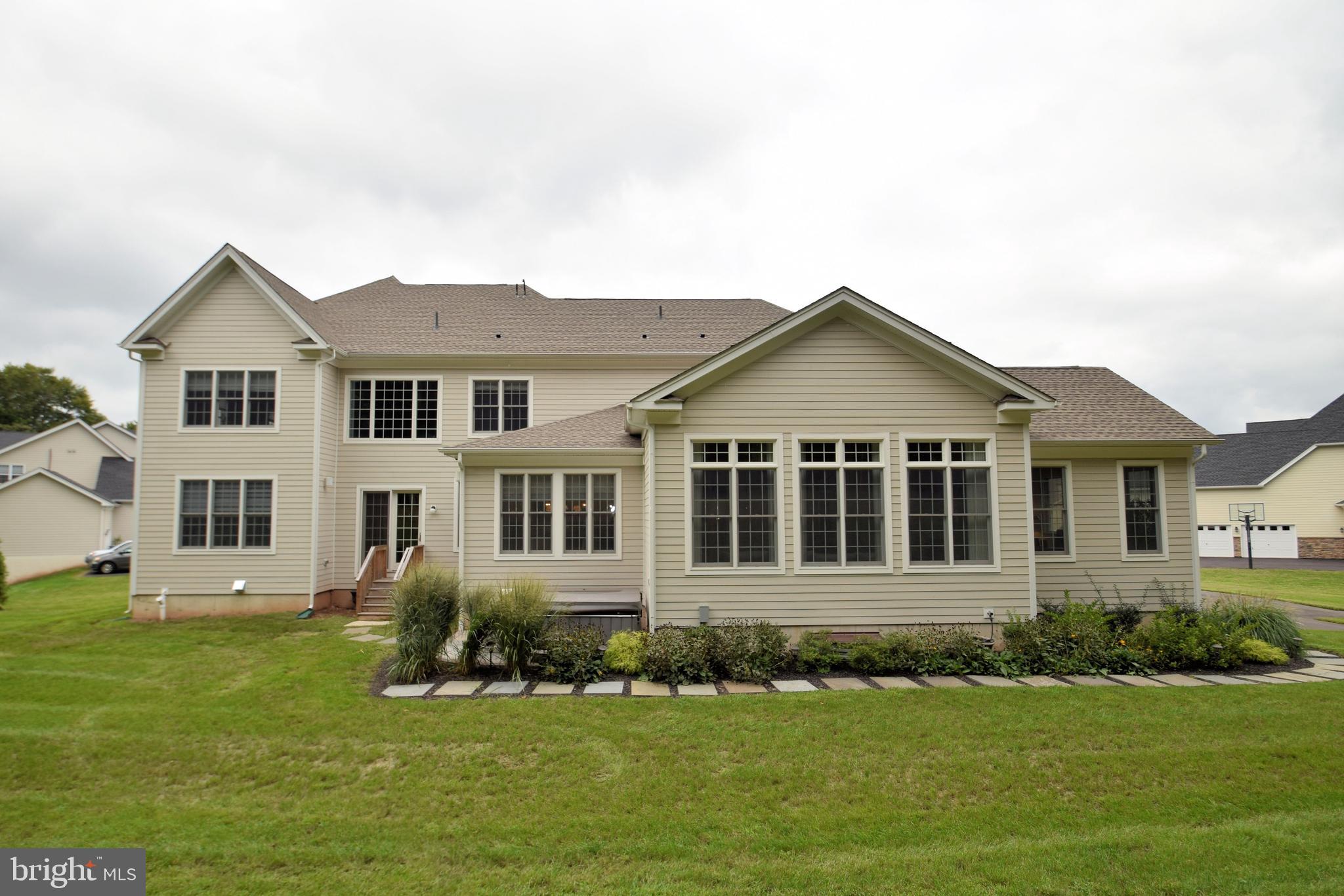 DUTCHESS FARM ESTS - Residential