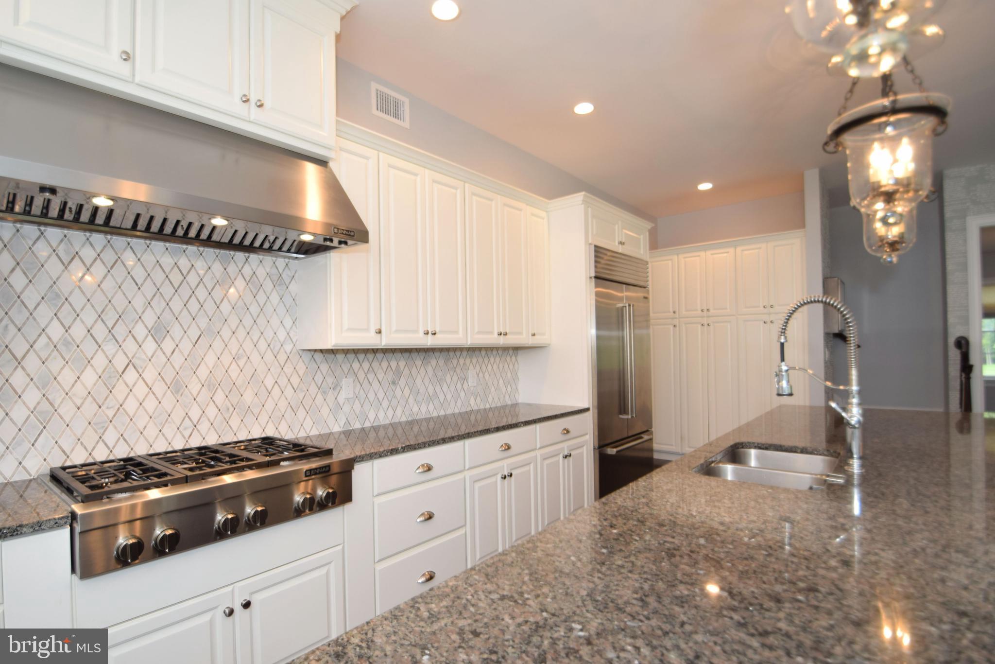 DUTCHESS FARM ESTS - Residential