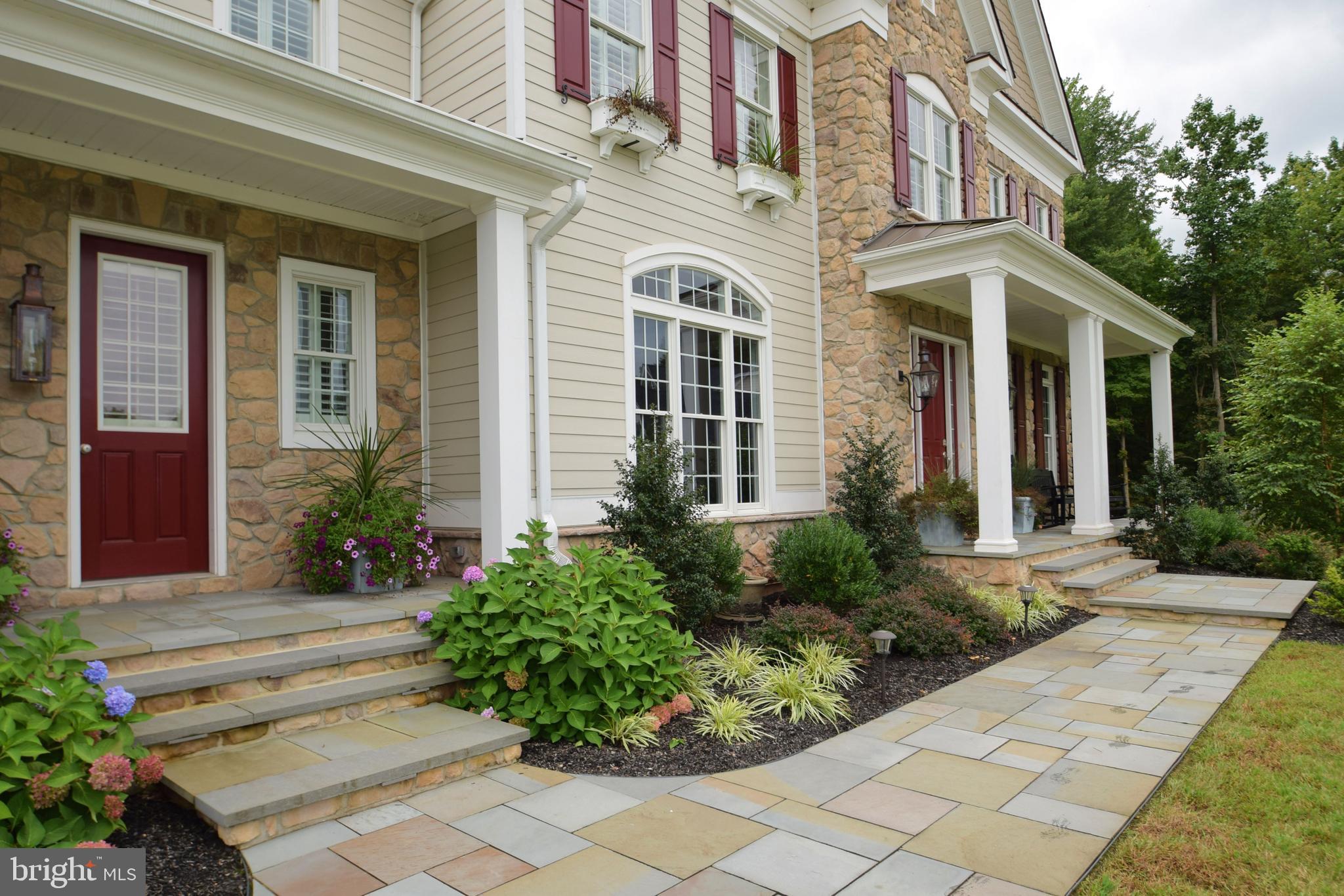 DUTCHESS FARM ESTS - Residential