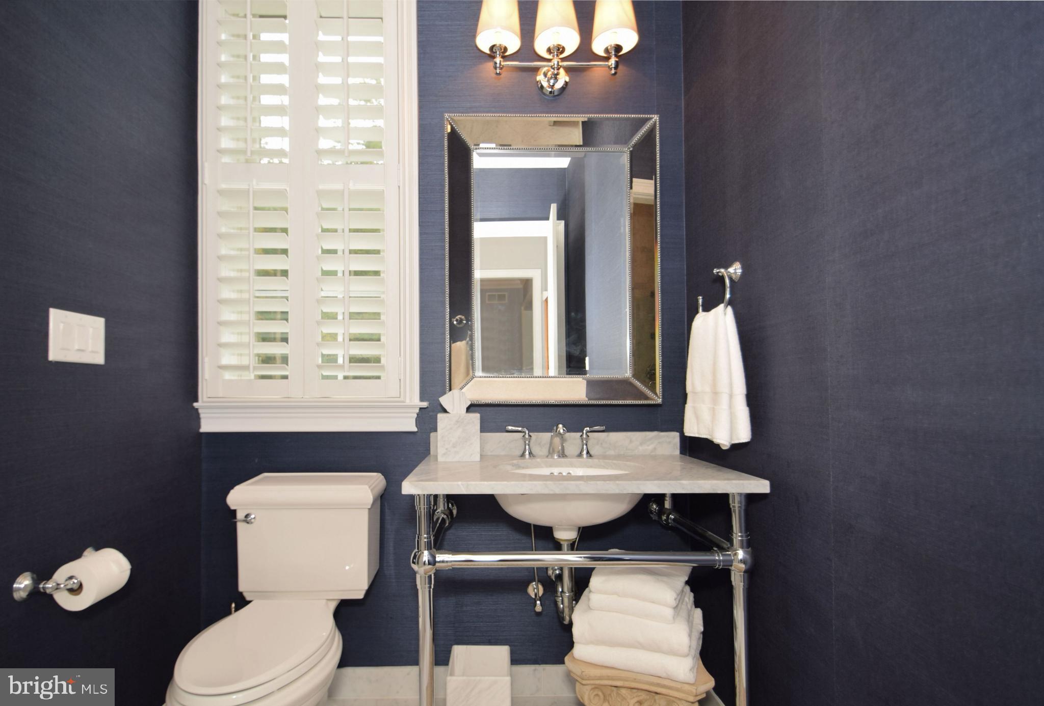 DUTCHESS FARM ESTS - Residential