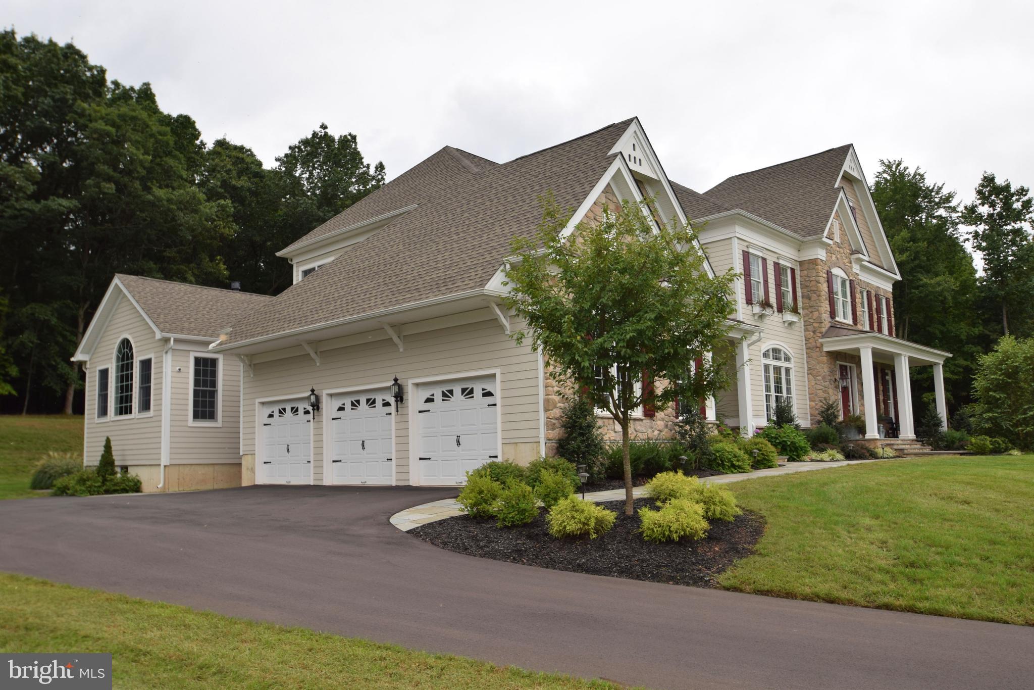 DUTCHESS FARM ESTS - Residential