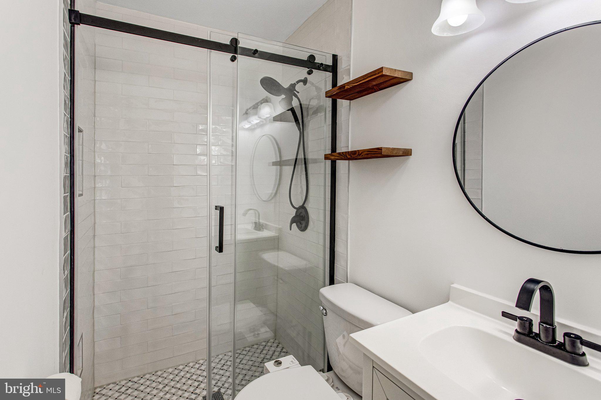 SOUTHGATE WOODS TOWNHOUSES - Residential