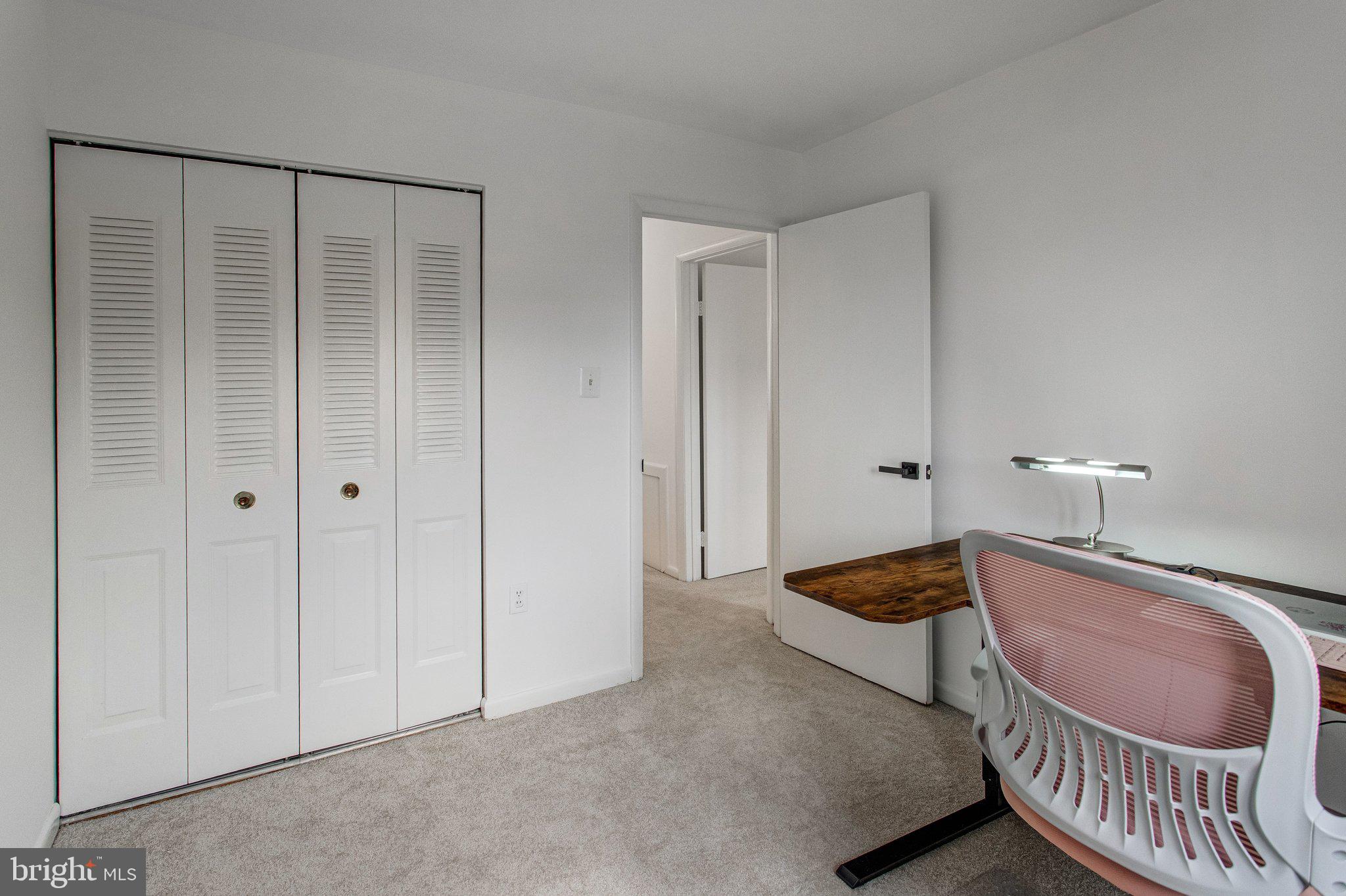 SOUTHGATE WOODS TOWNHOUSES - Residential