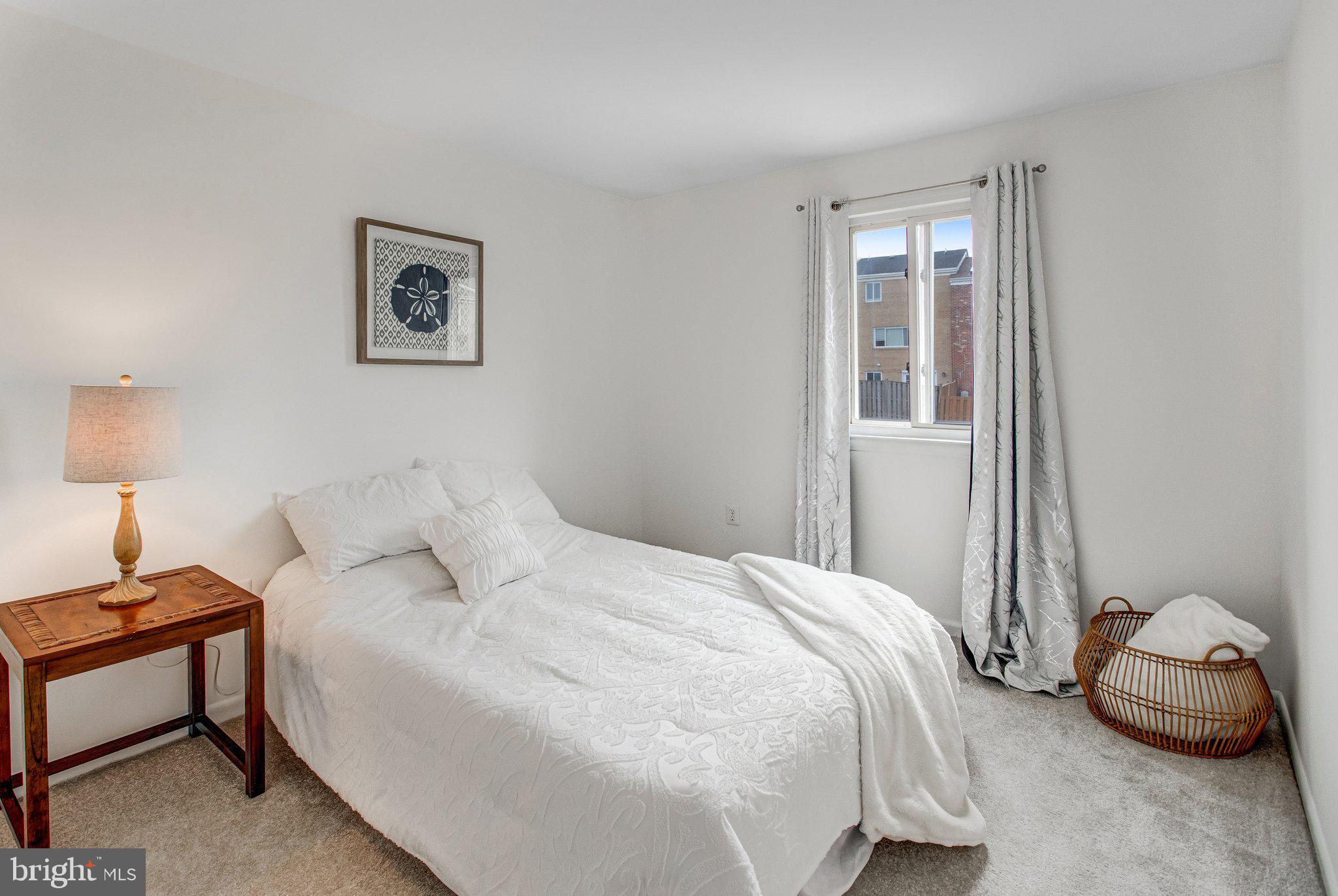 SOUTHGATE WOODS TOWNHOUSES - Residential