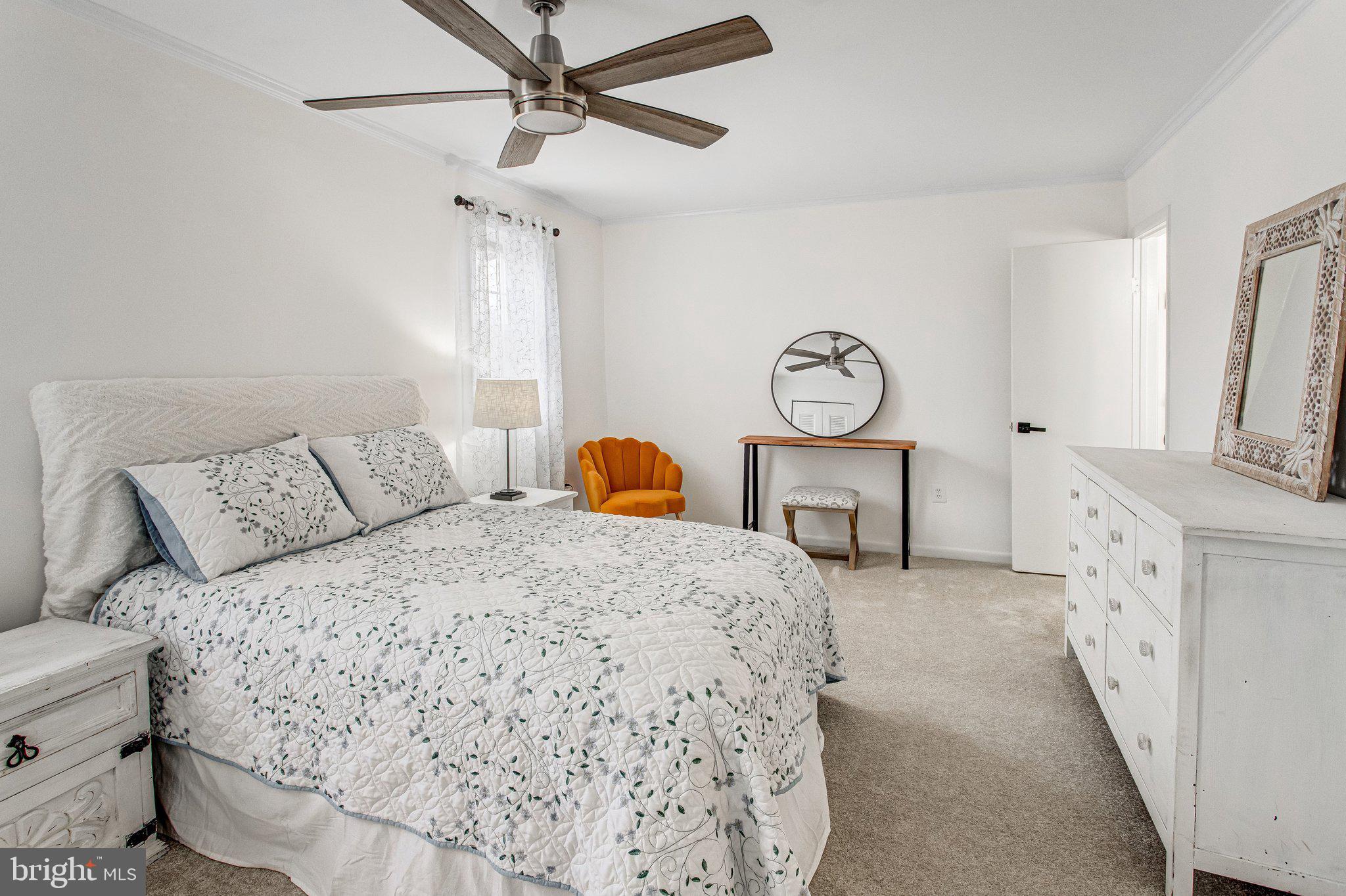 SOUTHGATE WOODS TOWNHOUSES - Residential