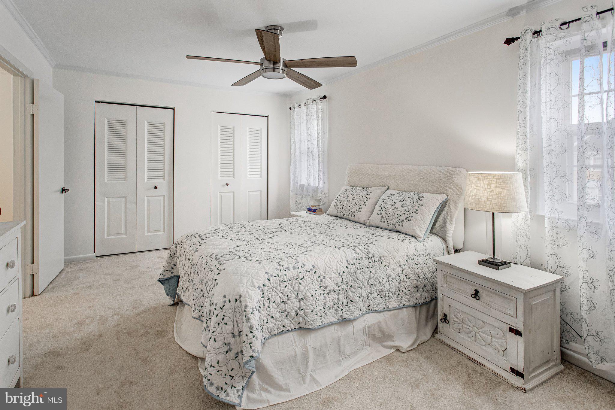 SOUTHGATE WOODS TOWNHOUSES - Residential