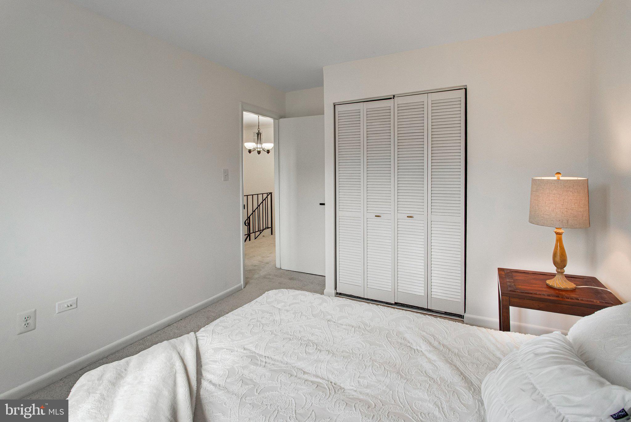 SOUTHGATE WOODS TOWNHOUSES - Residential