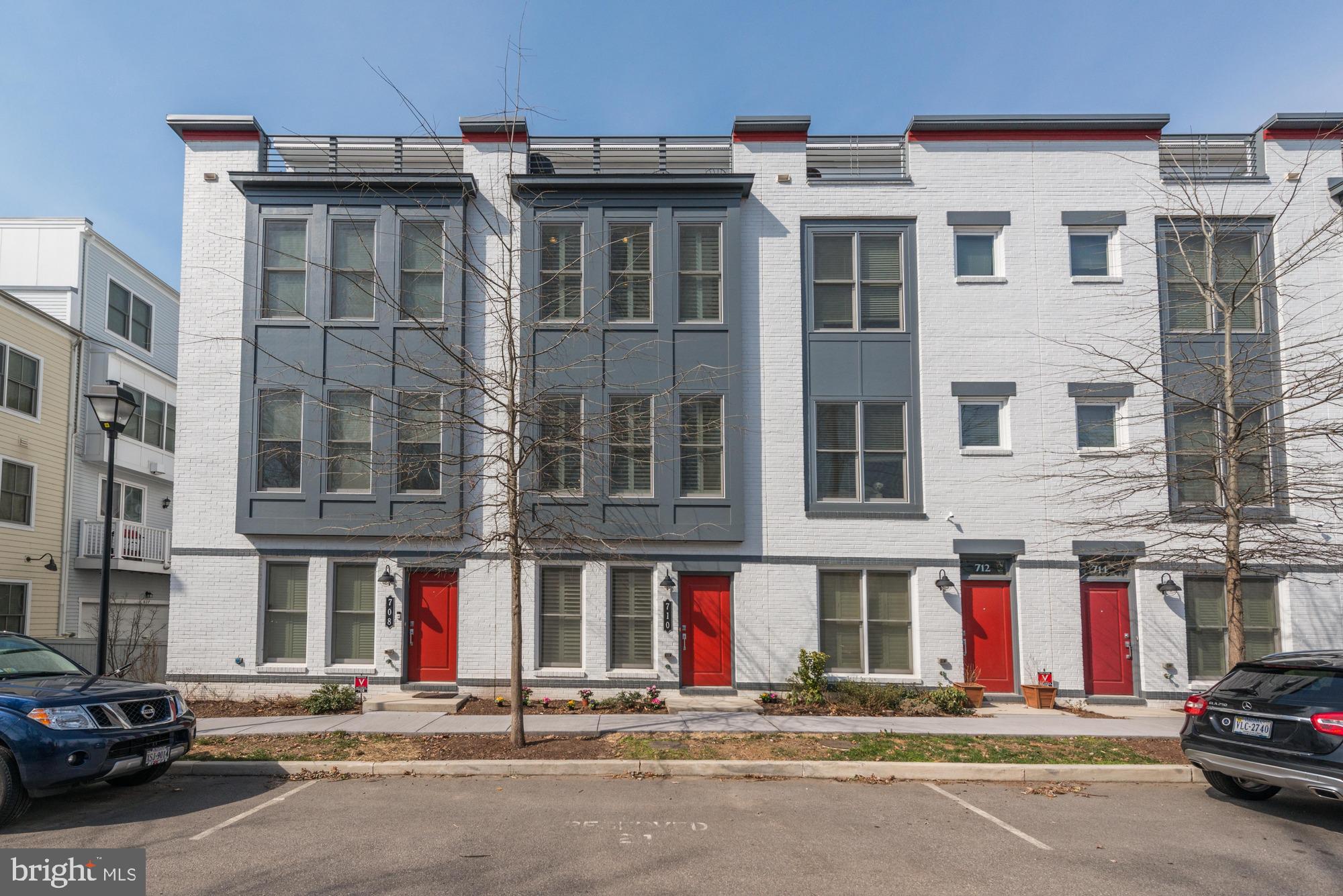 OLD TOWN COMMONS - Residential Lease