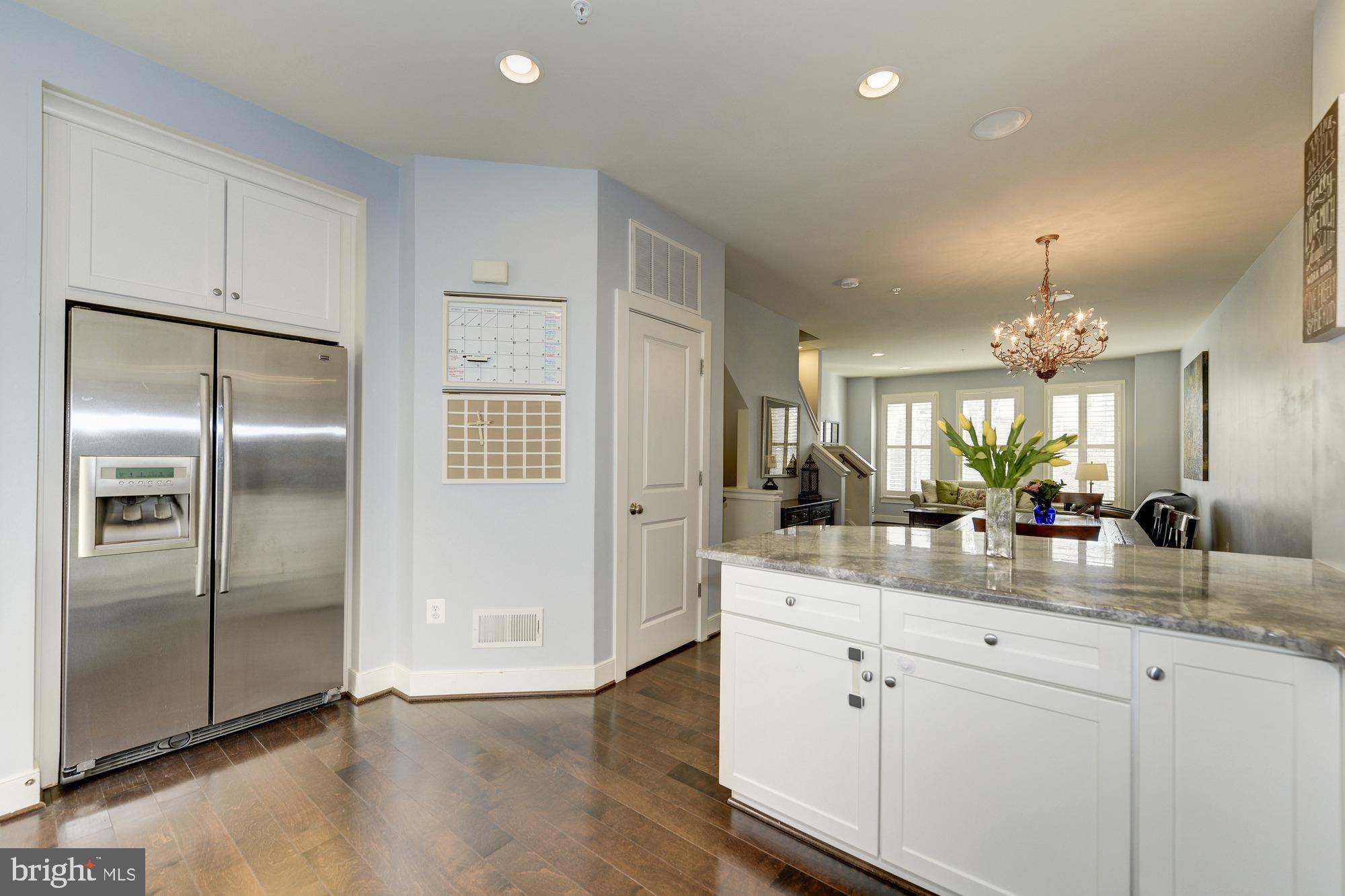 OLD TOWN COMMONS - Residential Lease