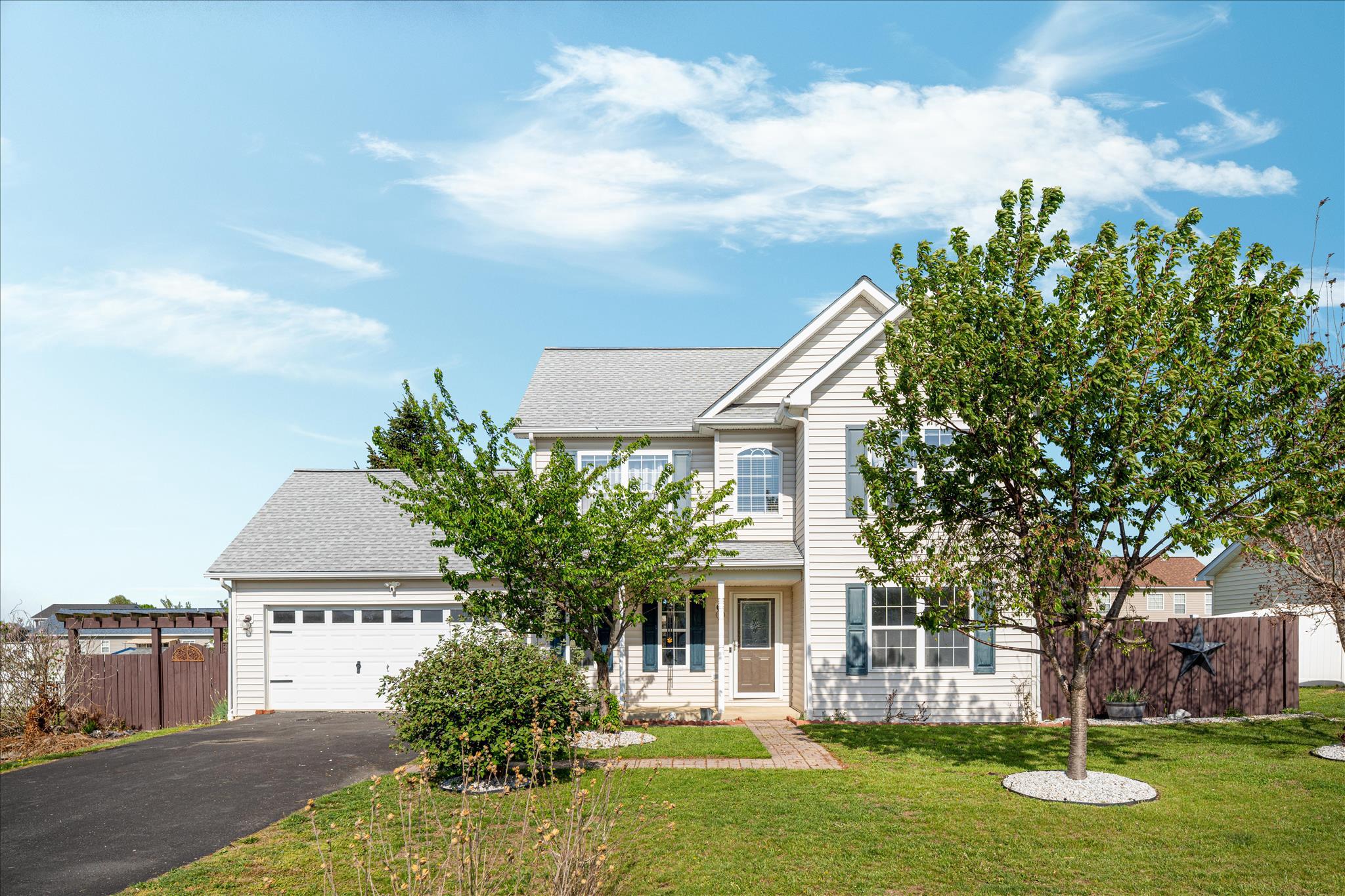 SPRING HILL - Residential