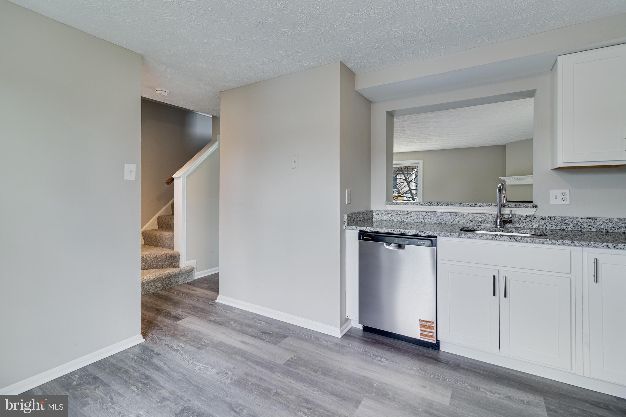 OAK POND - Residential