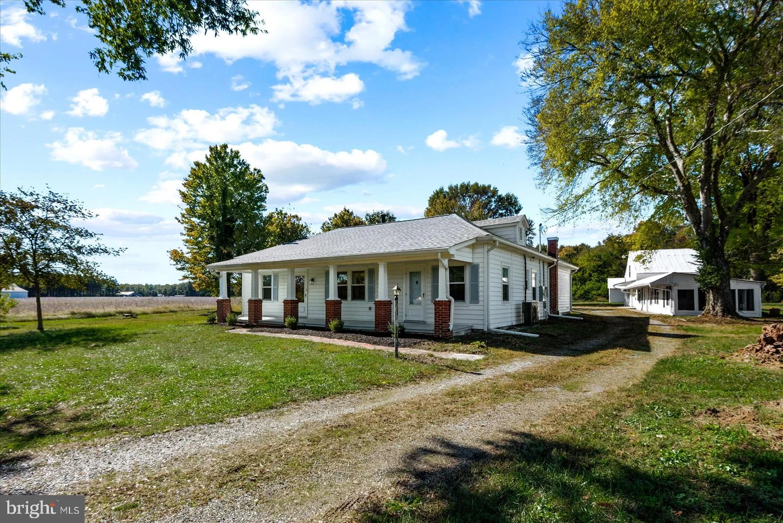 20525 Point Eastern Drive