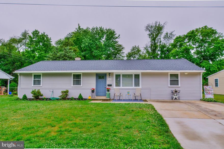 Price Improvement!! This gorgeous home with 4 bedrooms,2 full baths and a spacious lot in Kings Heights is a must see! Many updates in the recent past include: Roof, Siding, Windows, Gutters, Kitchen Cabinets, Appliances, recessed lighting, Electric Panel, Ceiling Fans and the HVAC. This home is a must see!