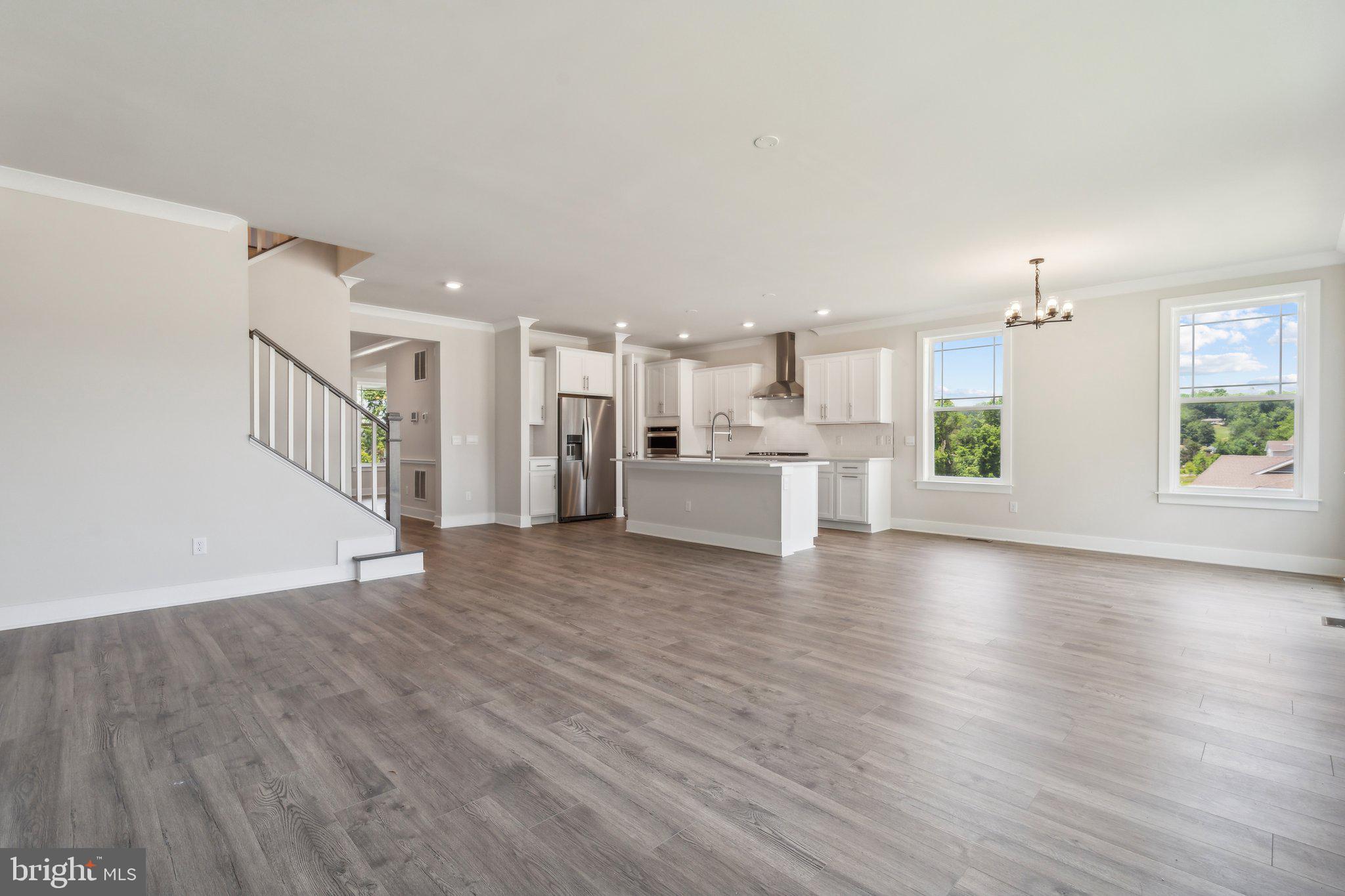 WOODED RUN ESTATES - Residential