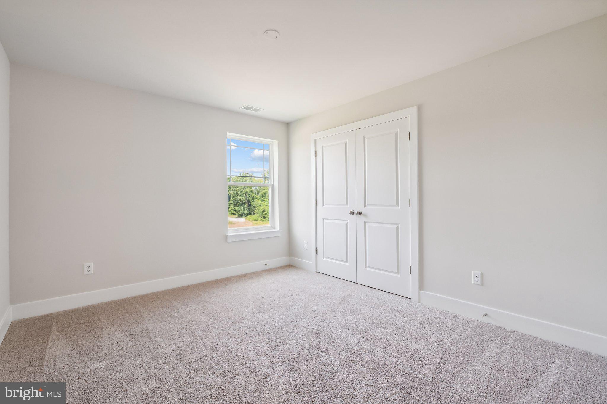 WOODED RUN ESTATES - Residential